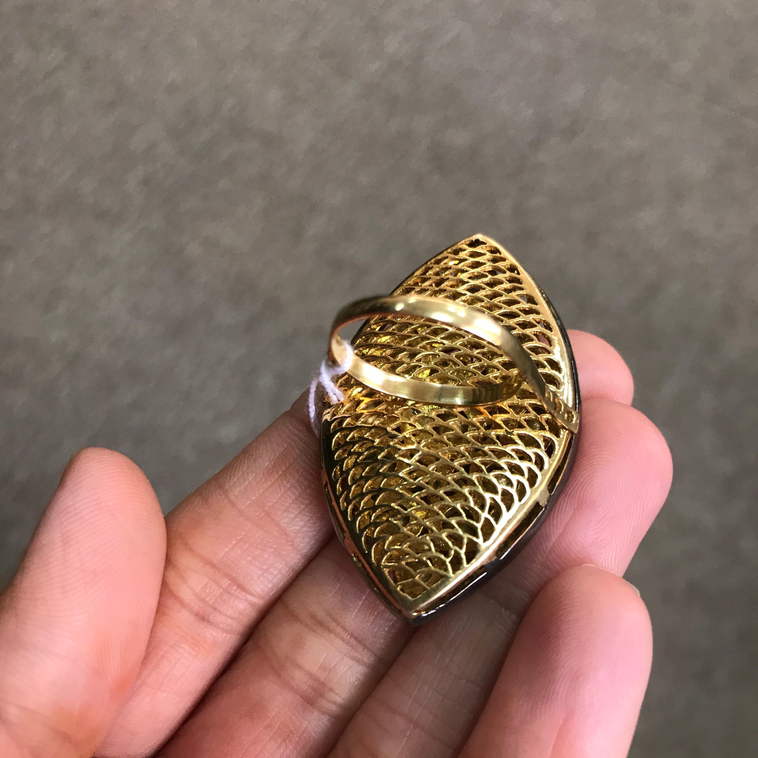 24 Karat Gold-Plated Silver and Diamond Cocktail Ring In New Condition For Sale In Bangkok, Thailand