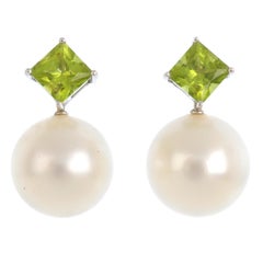 White Gold Autore South Sea Pearl, Diamond and Peridot Pendant and Earrings Set
