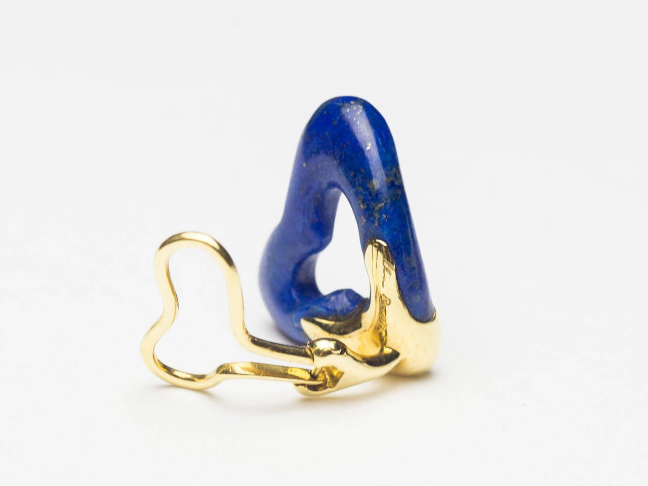Tiffany & Co. Elsa Peretti Lapis Gold heart Earclips  In Excellent Condition In San Antonio, TX
