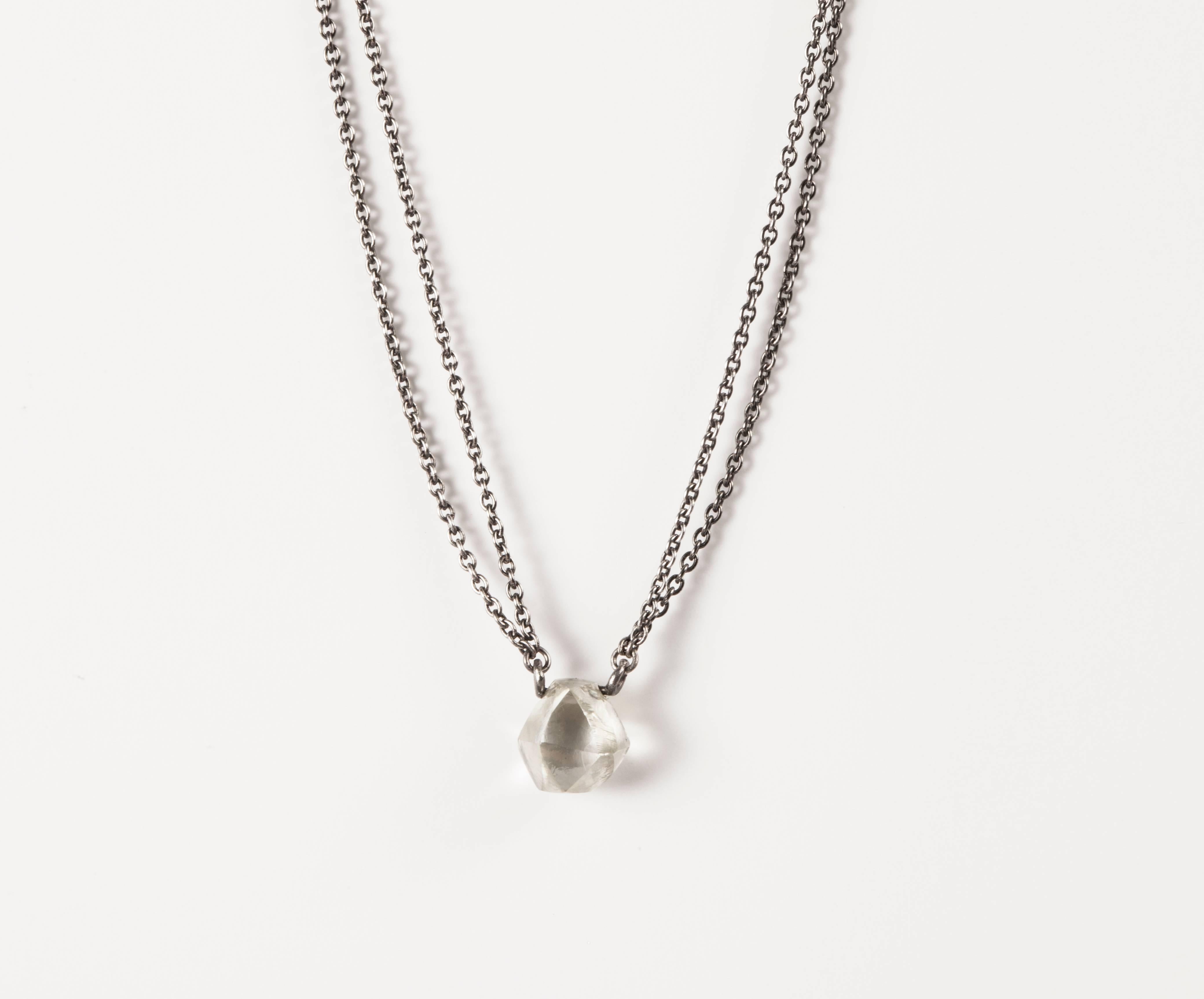 Contemporary 1.52 Carat Rough White Diamond Black Rhodium White Gold Pendant Necklace For Sale