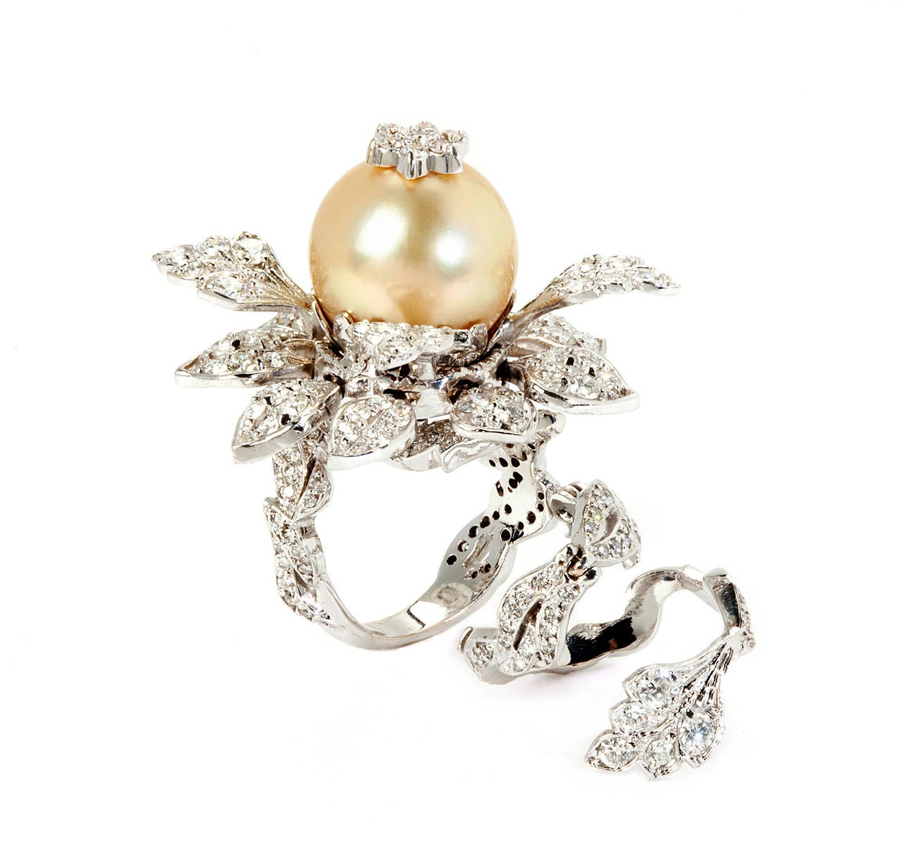 18K Gold Tremble Ring with Yellow South Sea Pearl 

Ring is very flexible

4.70 ct.'s of G Color, VS Quality Diamonds
Set all over the ring including the flexible leaves surrounding the center pearl and on the flexible gold covering your