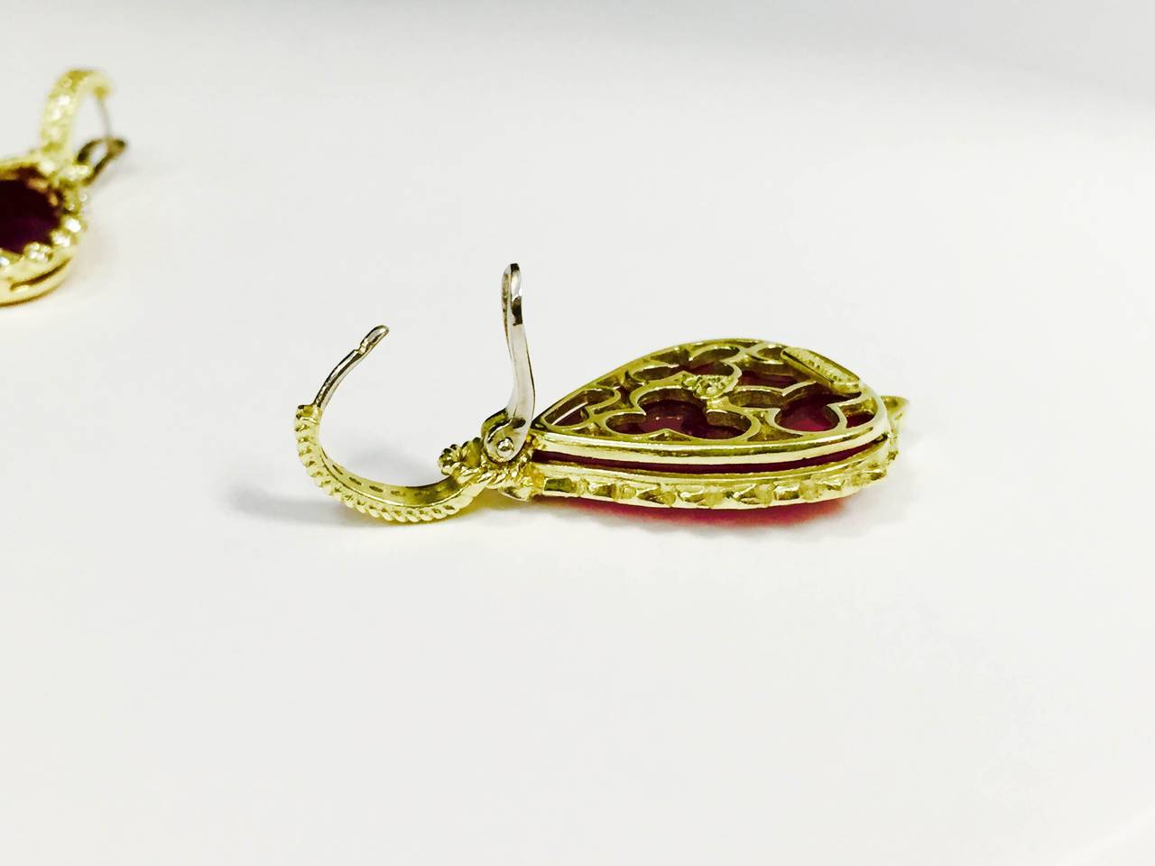 Ruby Diamond Gold Drop Earrings In New Condition In Boca Raton, FL