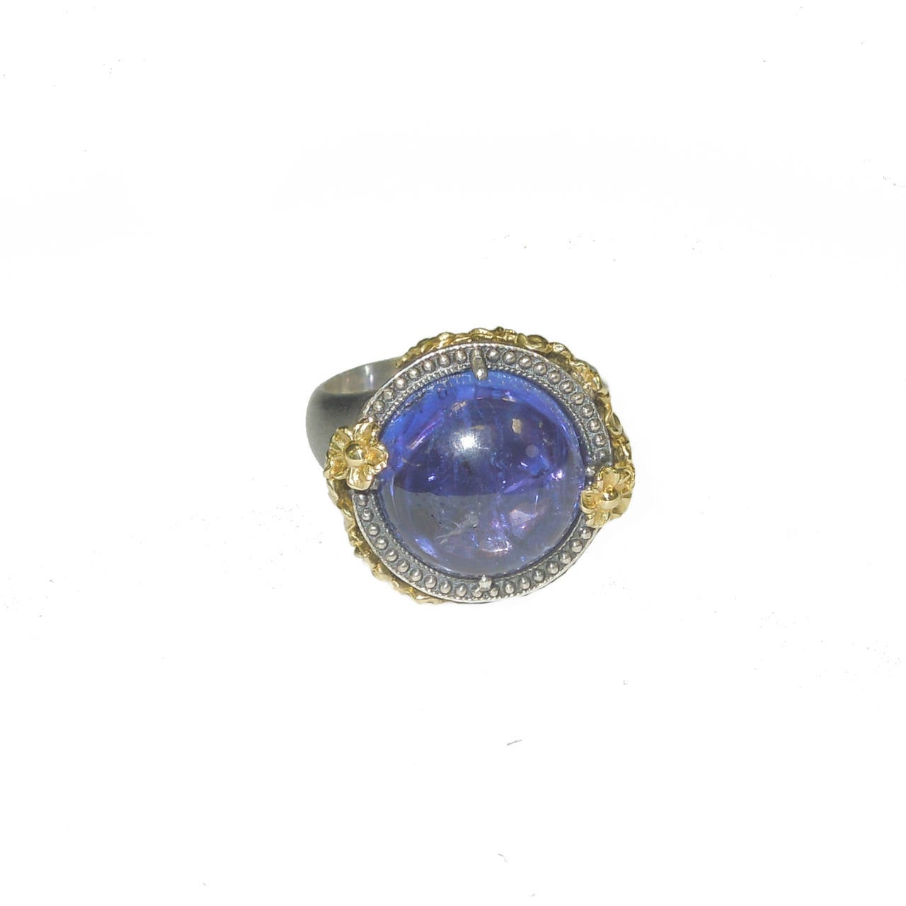 Tanzanite Aged Silver Gold Flower Detail Ring In New Condition In Boca Raton, FL