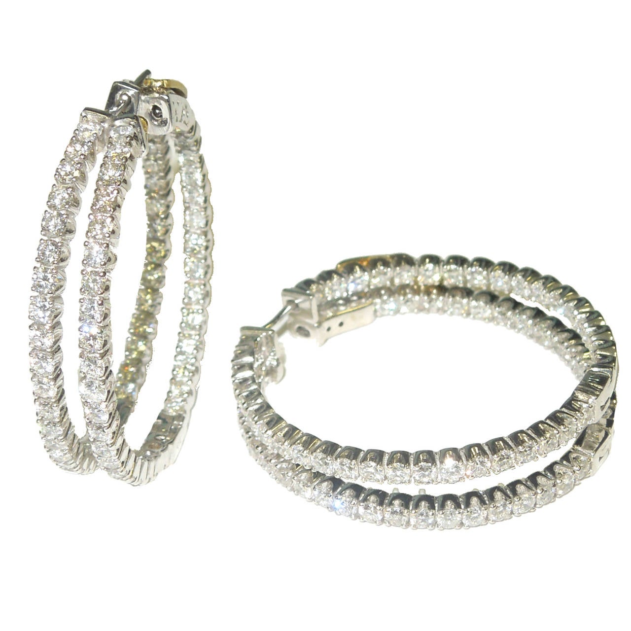 Diamond Gold Double Hoop Earrings In New Condition In Boca Raton, FL