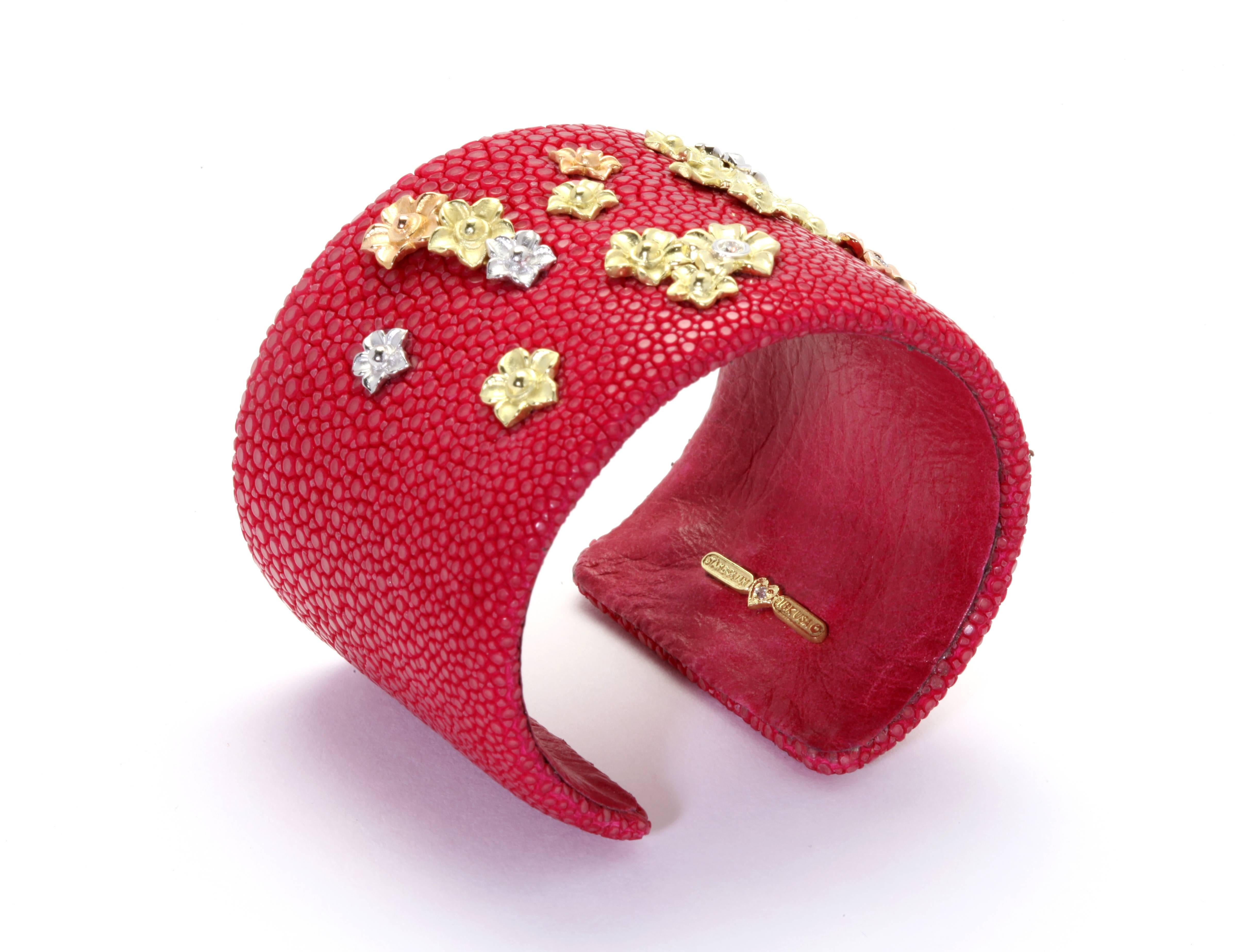 Stambolian Fuchsia Tri-Color Yellow White Pink Gold Stingray Cuff Bracelet In Excellent Condition In Boca Raton, FL