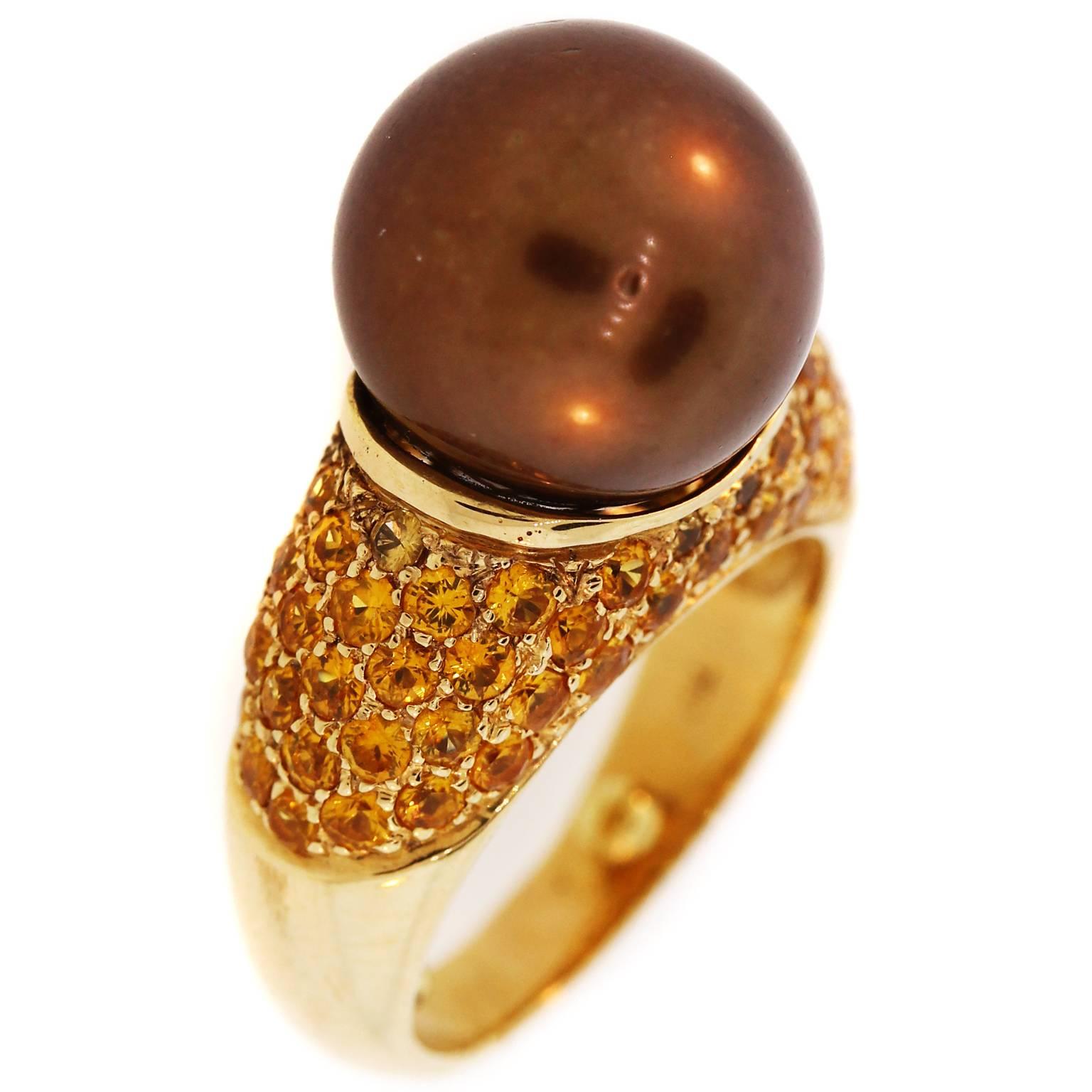 Gorgeous Brown Pearl and Yellow Sapphire Gold Ring