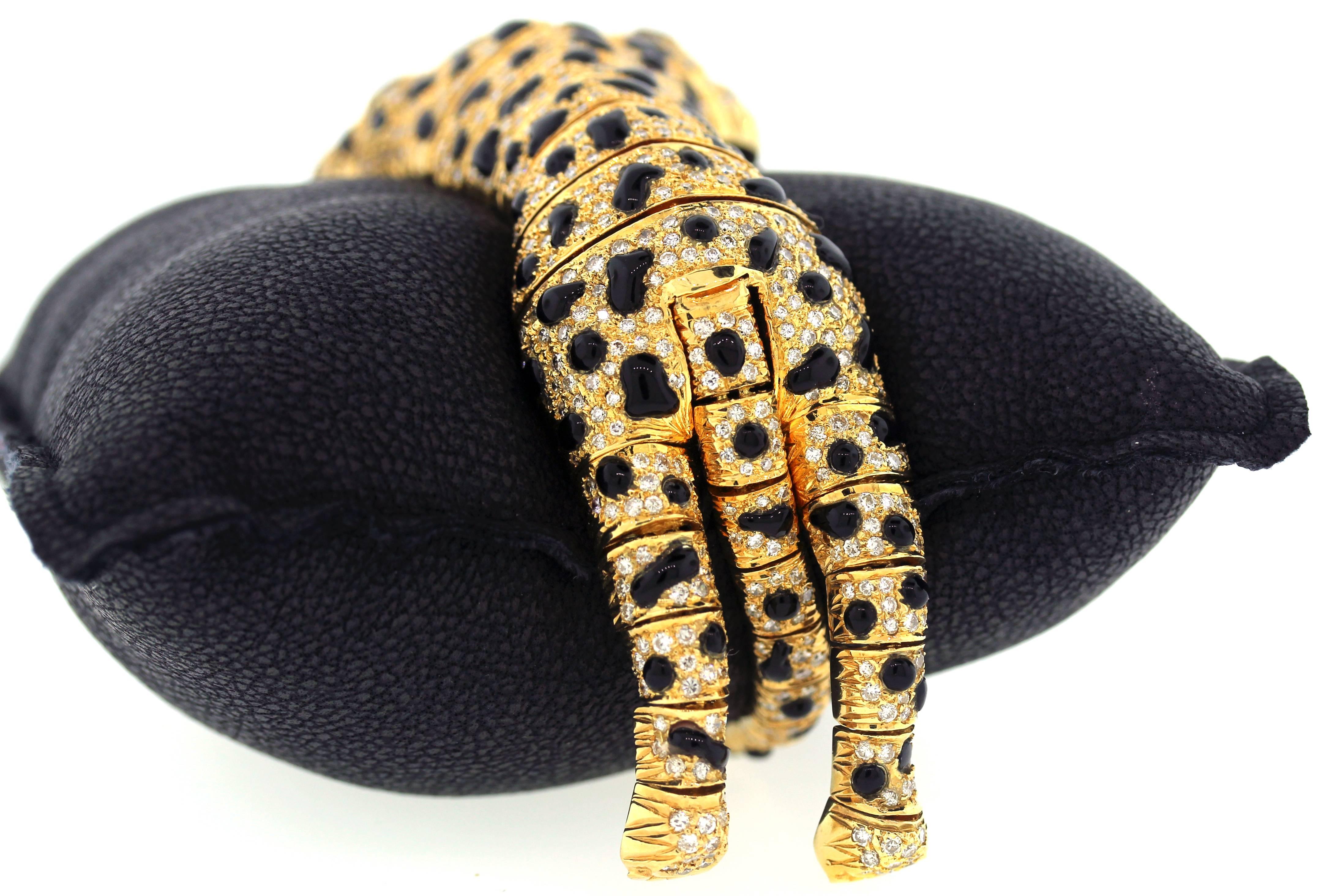 Round Cut Yellow Gold Diamond Black Enamel Tiger Bracelet