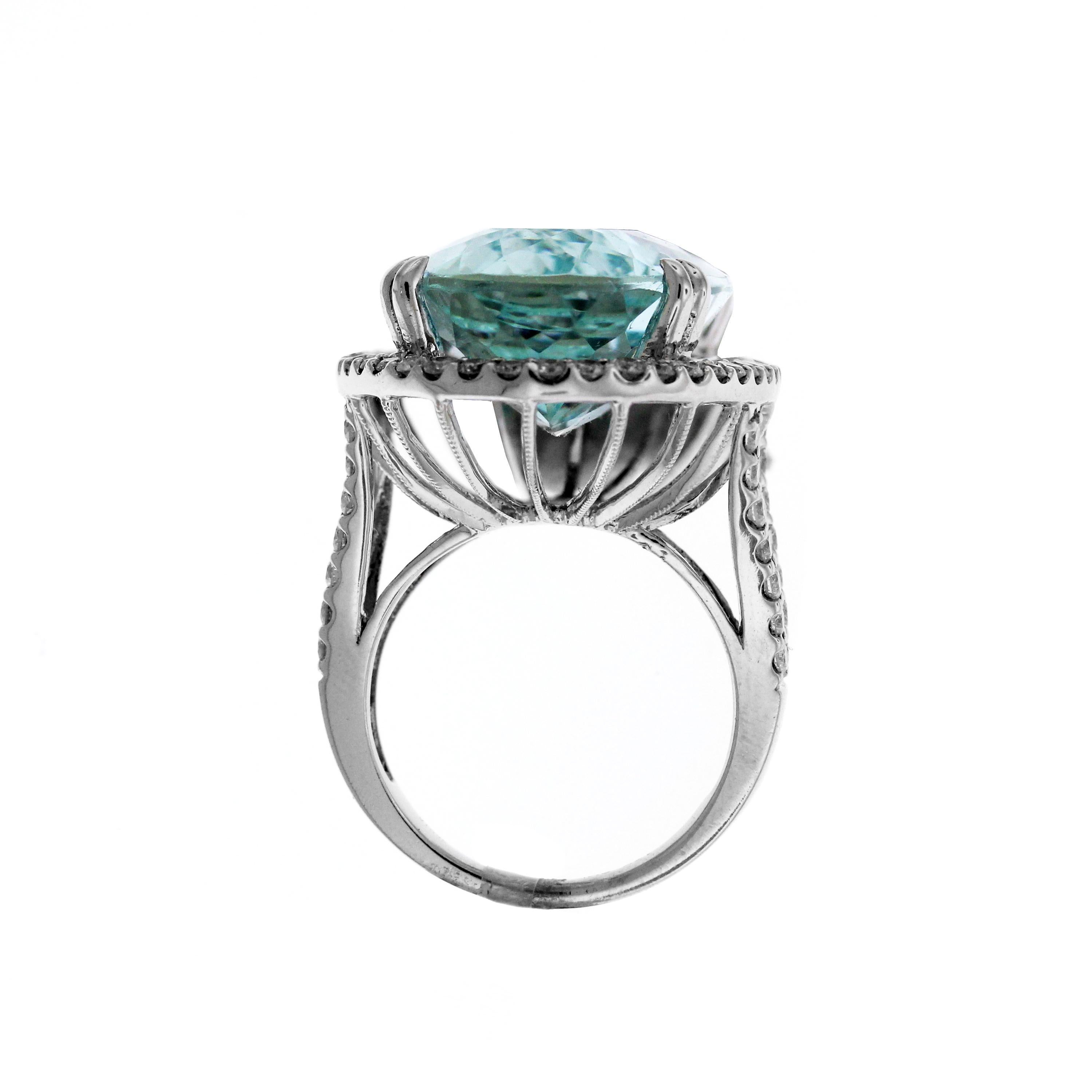 Oval Cut Aquamarine and Diamond White Gold Ring For Sale