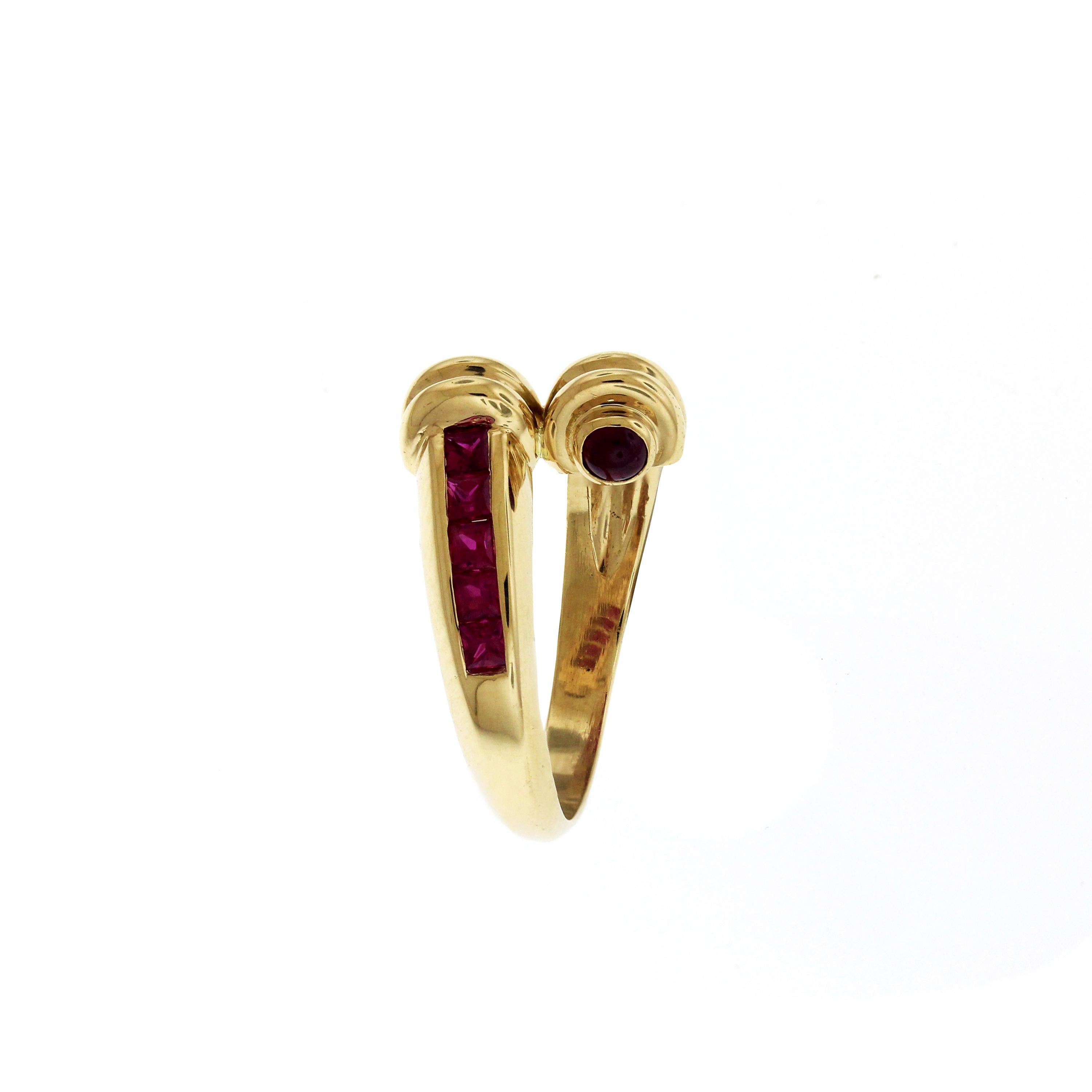 Yellow Gold Ruby and Cabochon Crossover Ring In New Condition In Boca Raton, FL