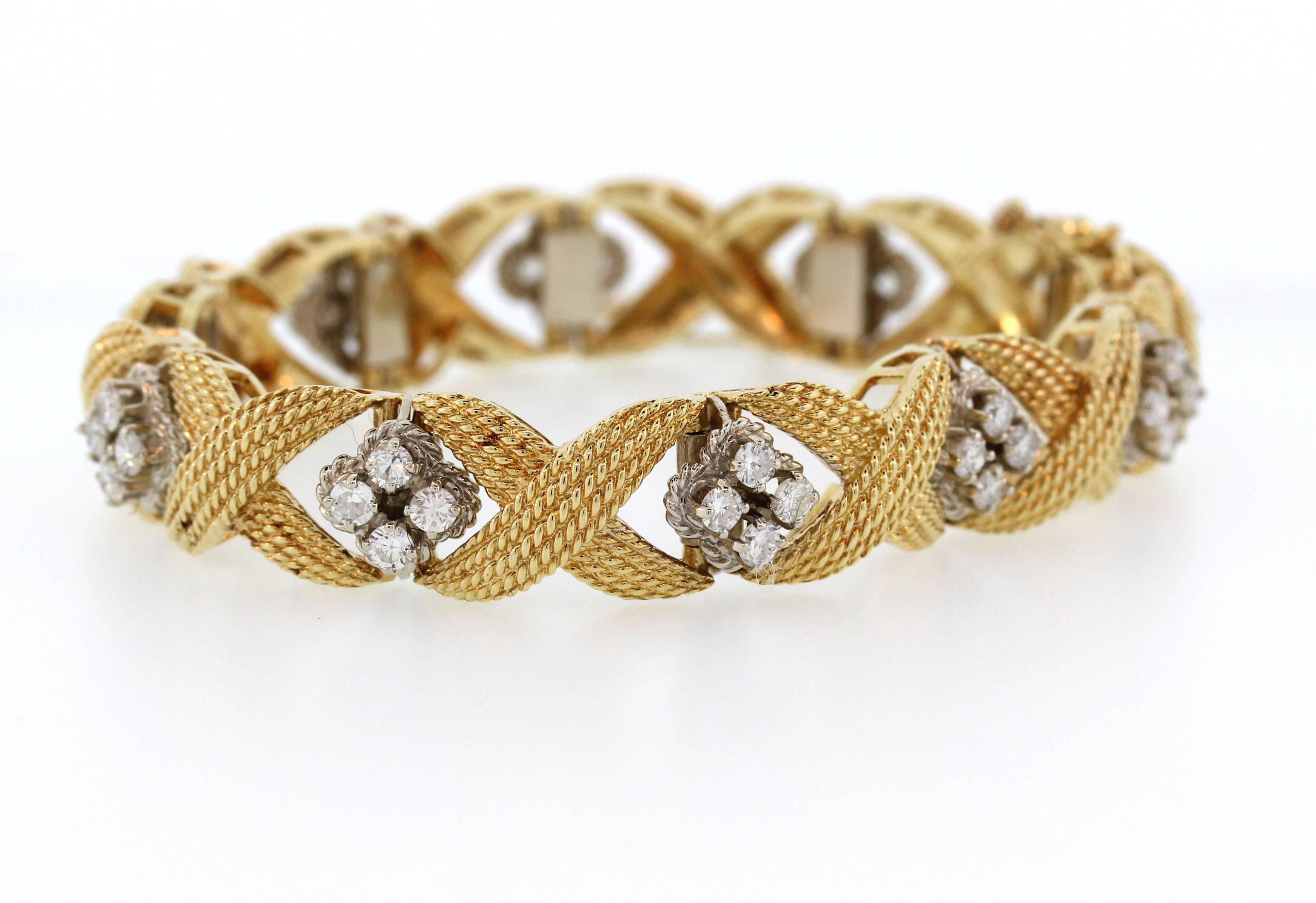 Diamond Gold Bracelet In New Condition In Boca Raton, FL