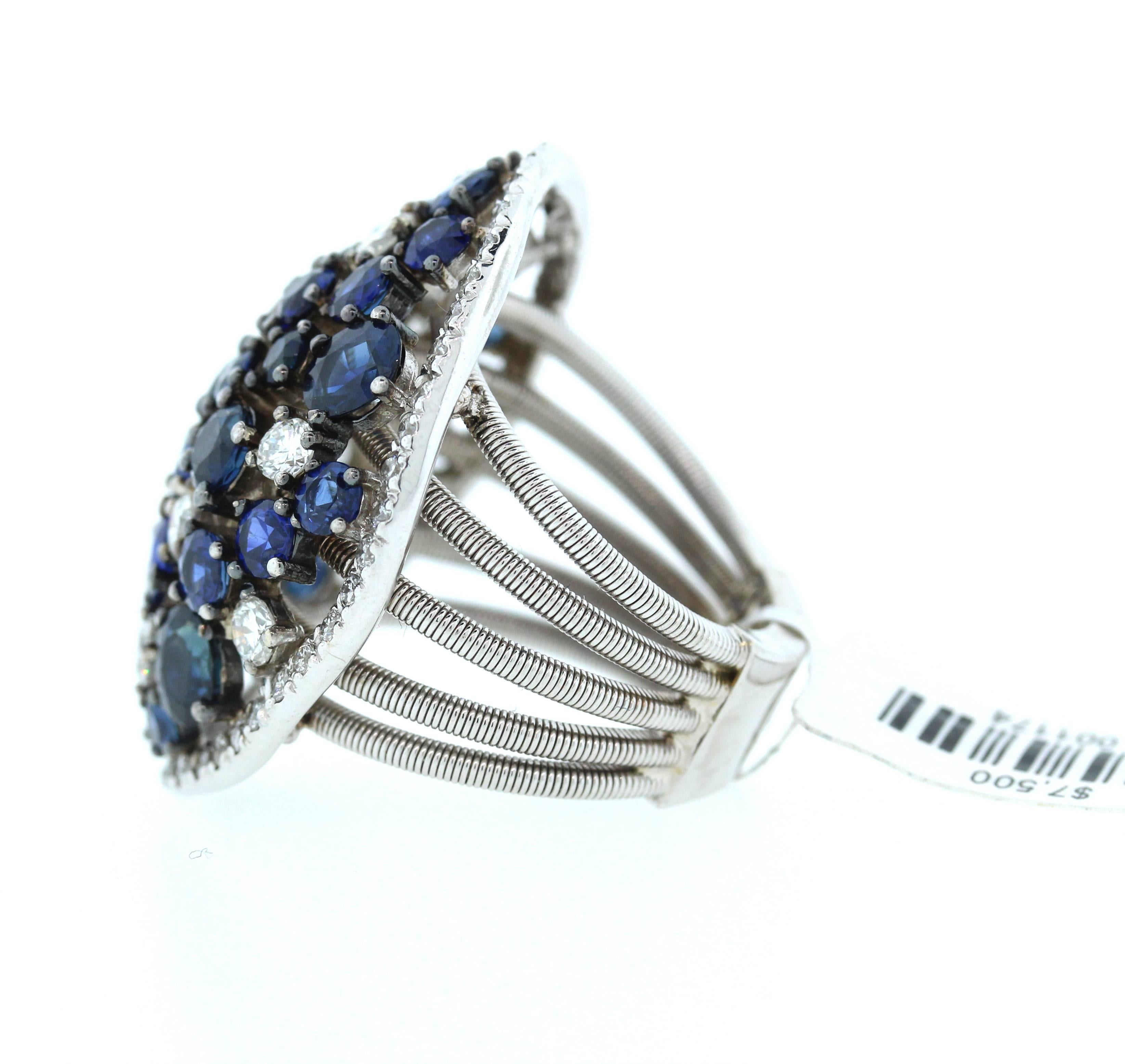 Blue Sapphire Diamond Gold Cluster Ring 1