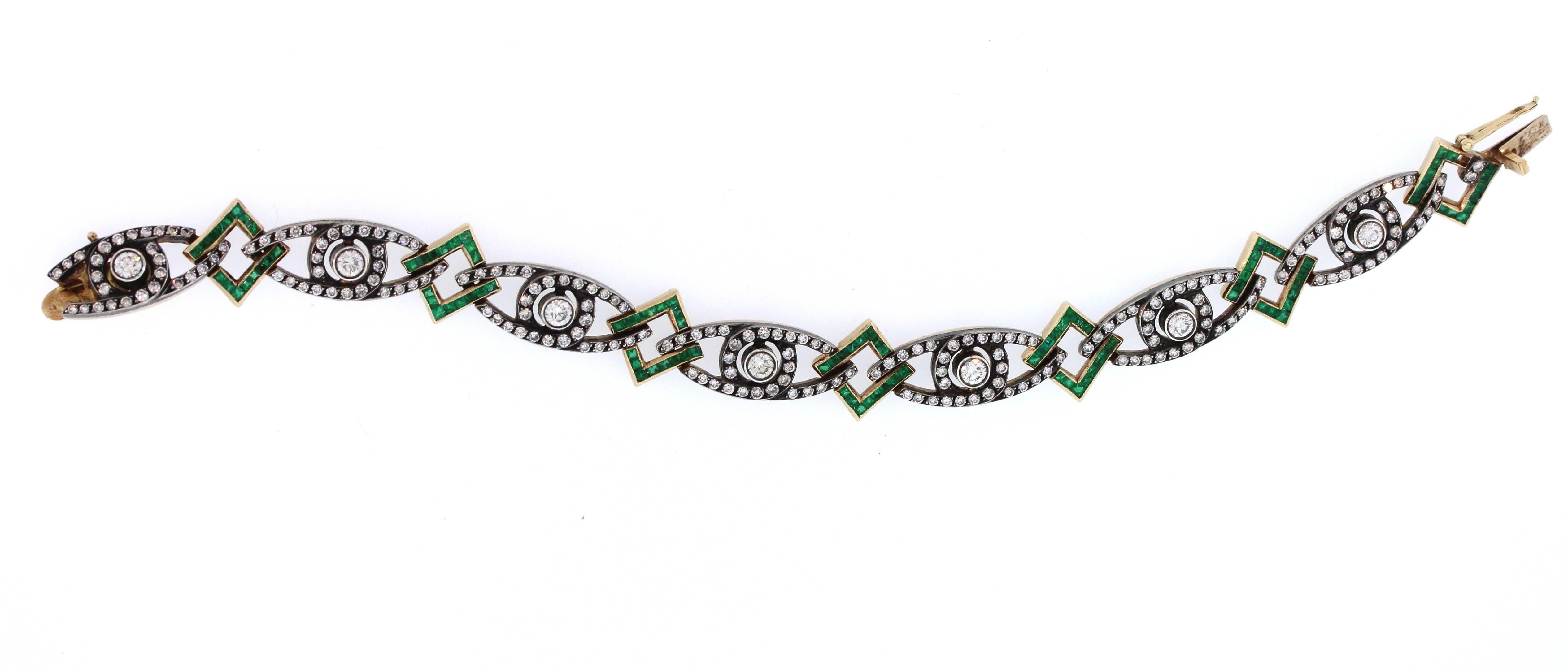 Antique Emerald Diamond Gold Bracelet In Good Condition In Boca Raton, FL