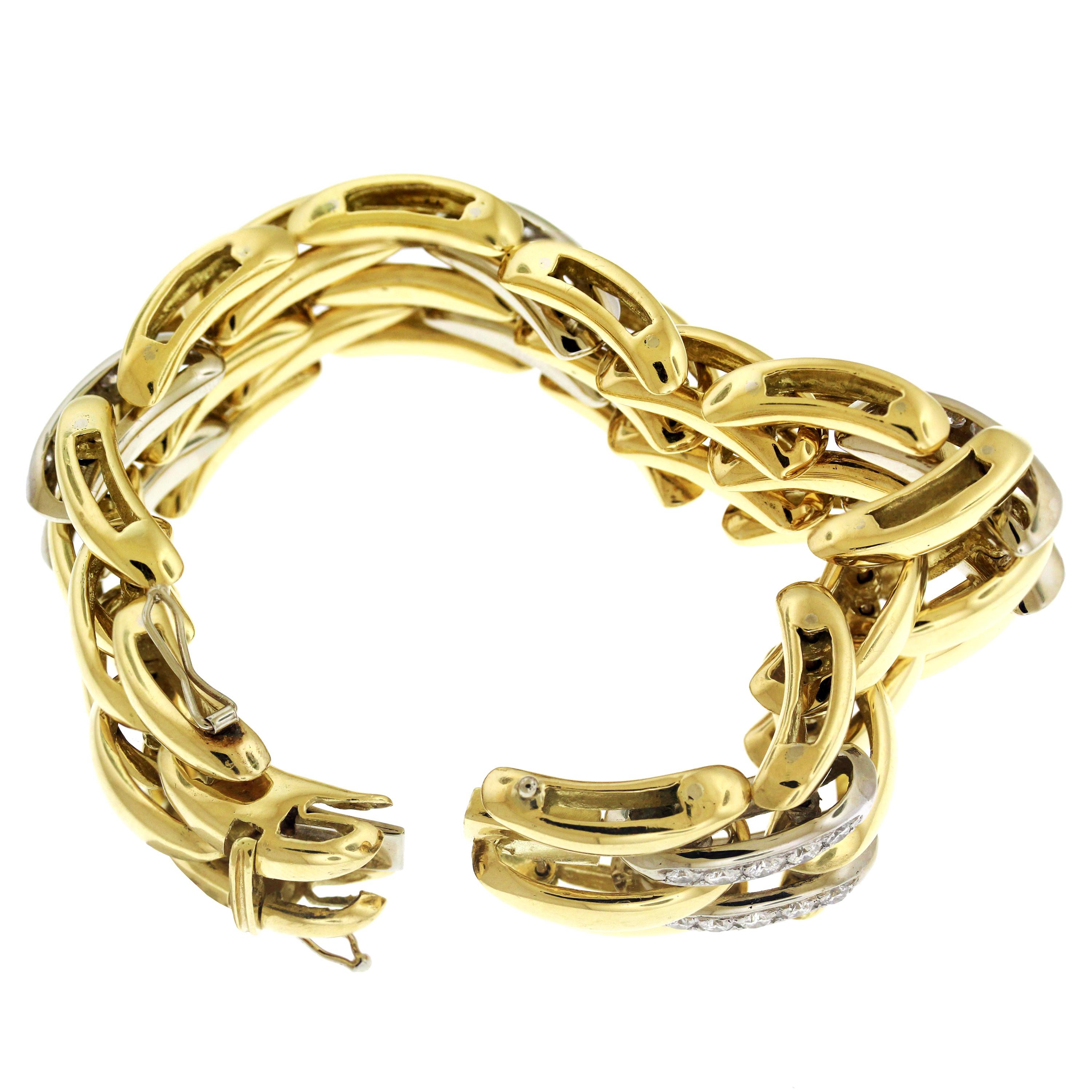 Women's Yellow Gold and Diamond Link Chain Bracelet Necklace Set