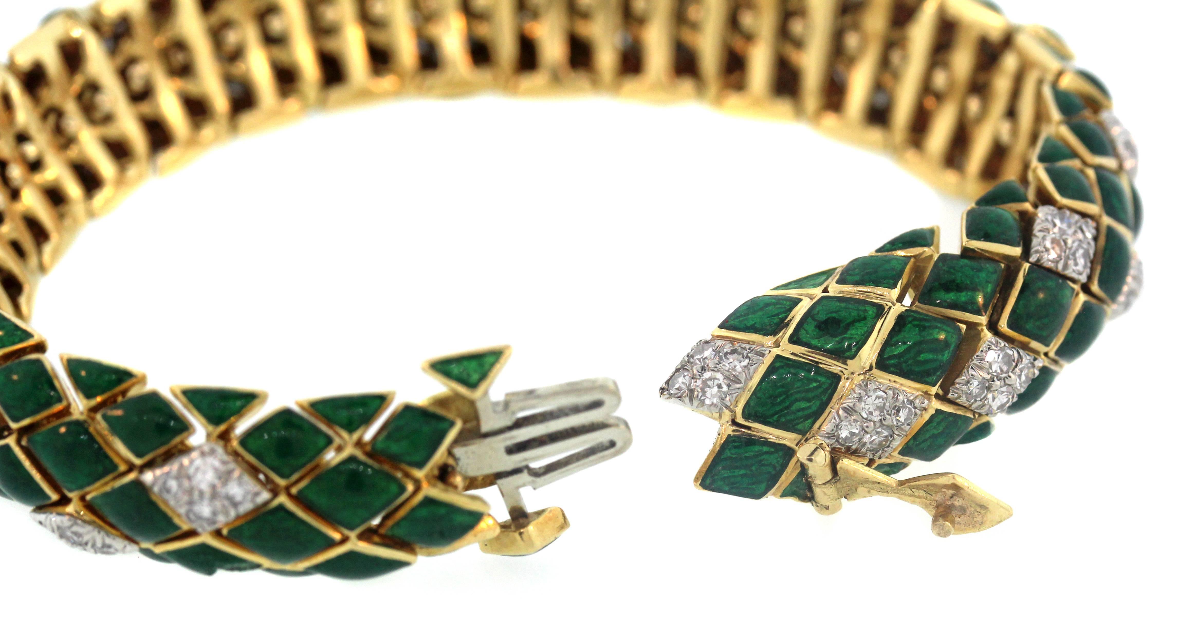 Green Enamel Diamond Gold Snake Bracelet Set David Webb In Excellent Condition In Boca Raton, FL