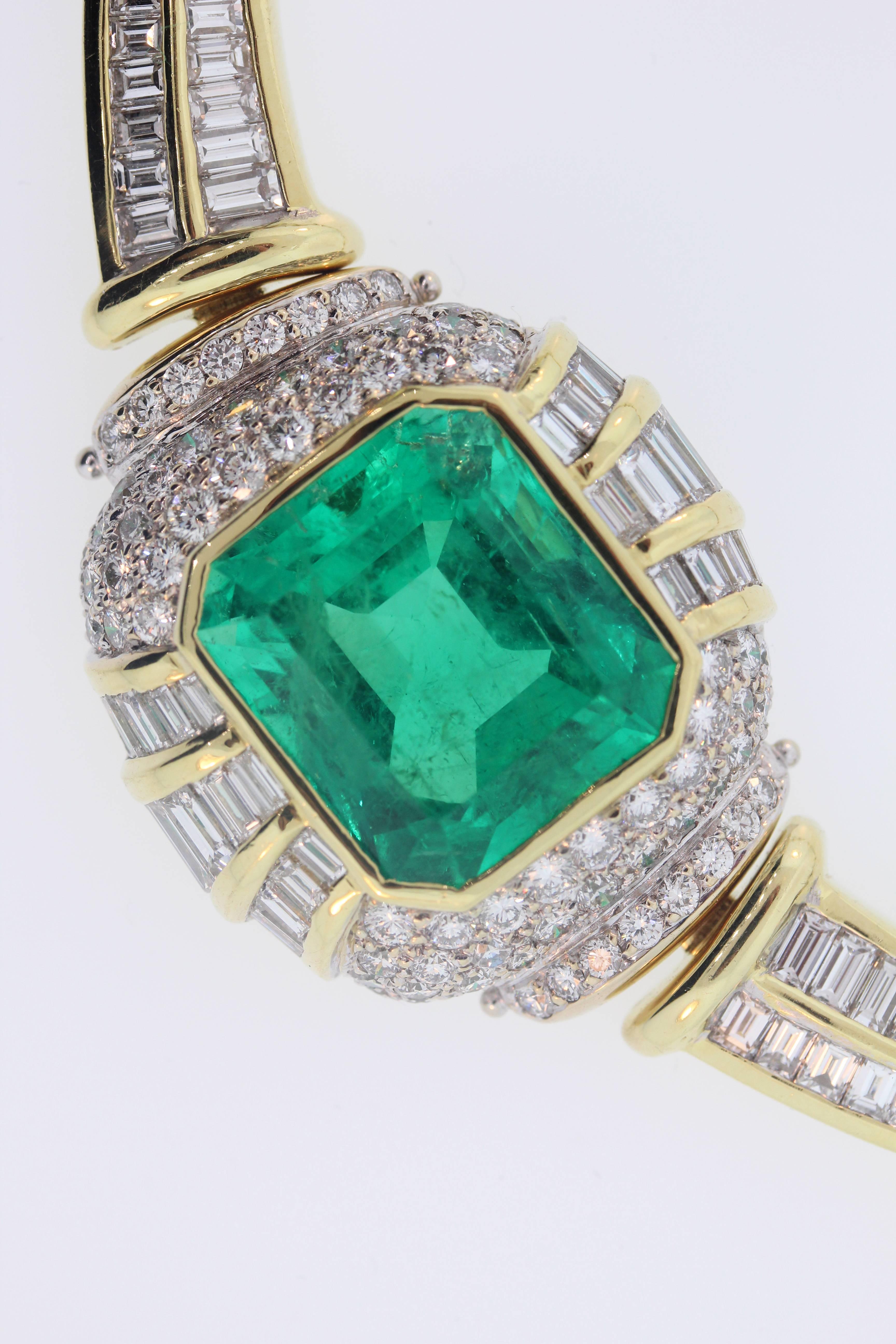 AGL Certified Colombian Emerald and Baguette Diamond Gold Necklace In Excellent Condition In Boca Raton, FL