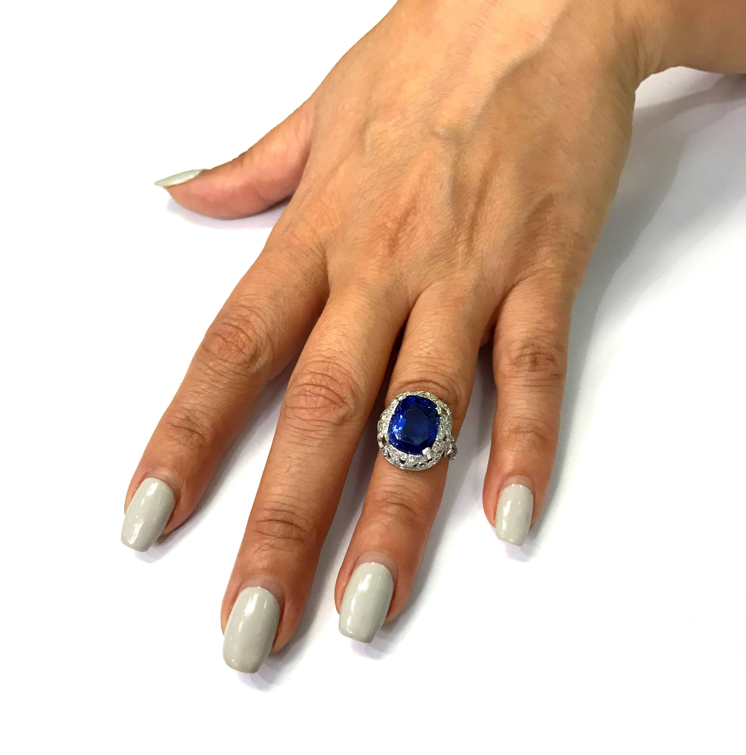 Burma Blue Sapphire Ring with Diamonds Platinum GIA Certified In Excellent Condition In Boca Raton, FL