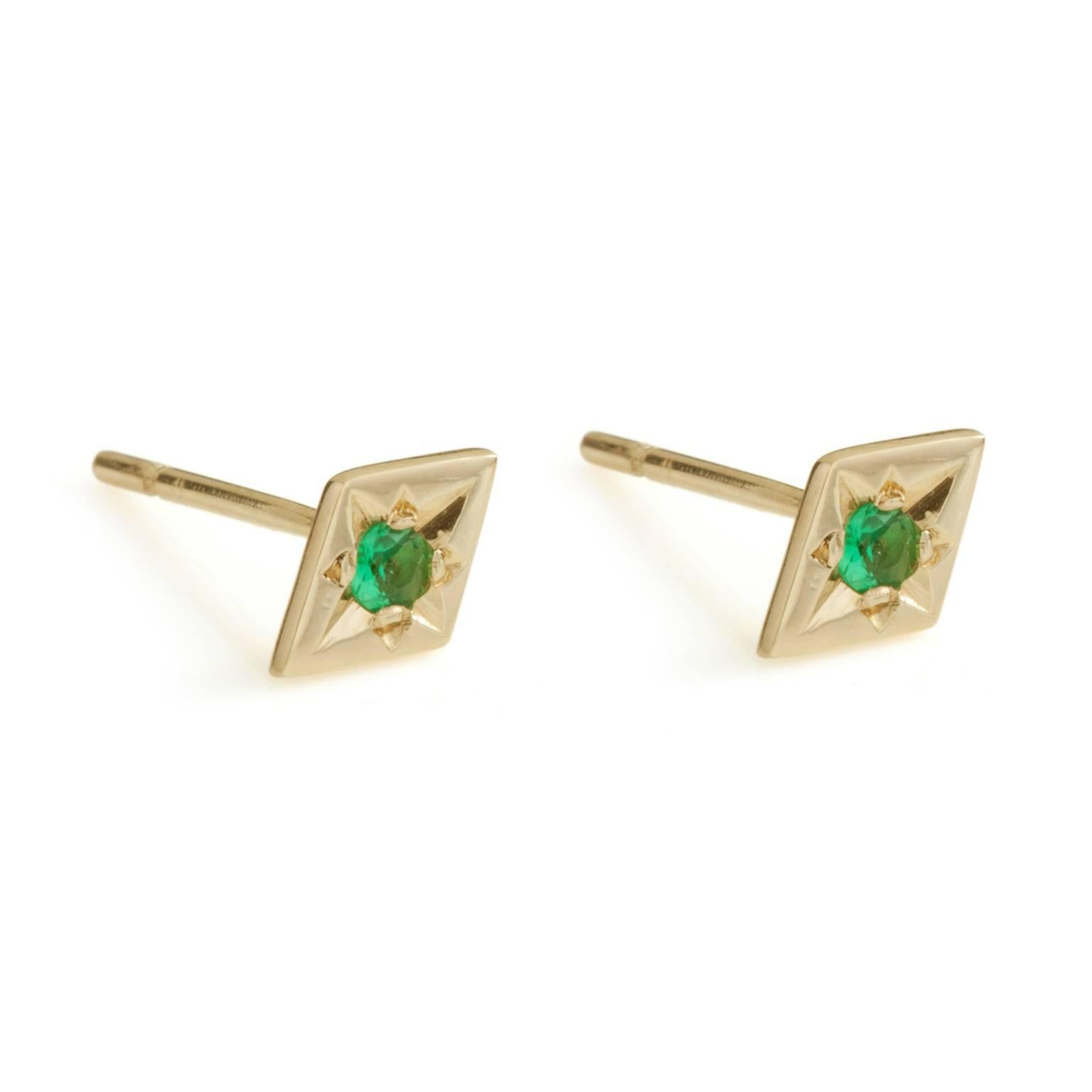 Women's or Men's Ellie Air Star Set Emerald Gold Stud Earrings For Sale