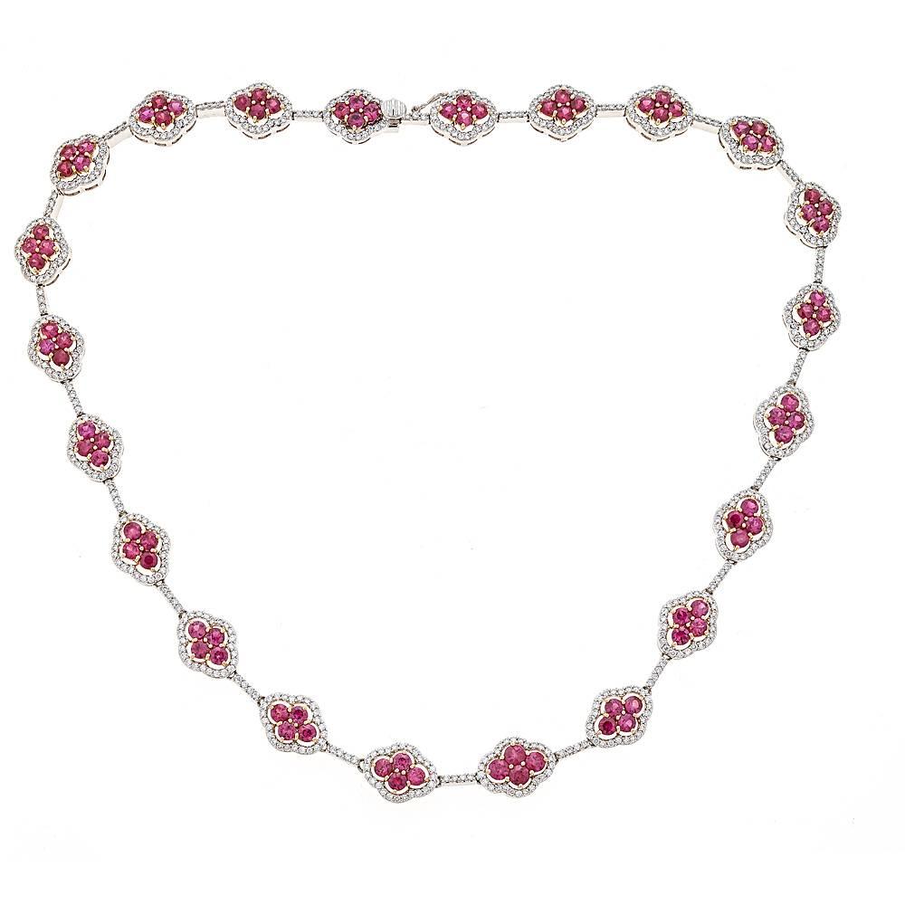 12.34 Carat Ruby with 4.33 Carat Diamond White and Yellow Gold Necklace For Sale