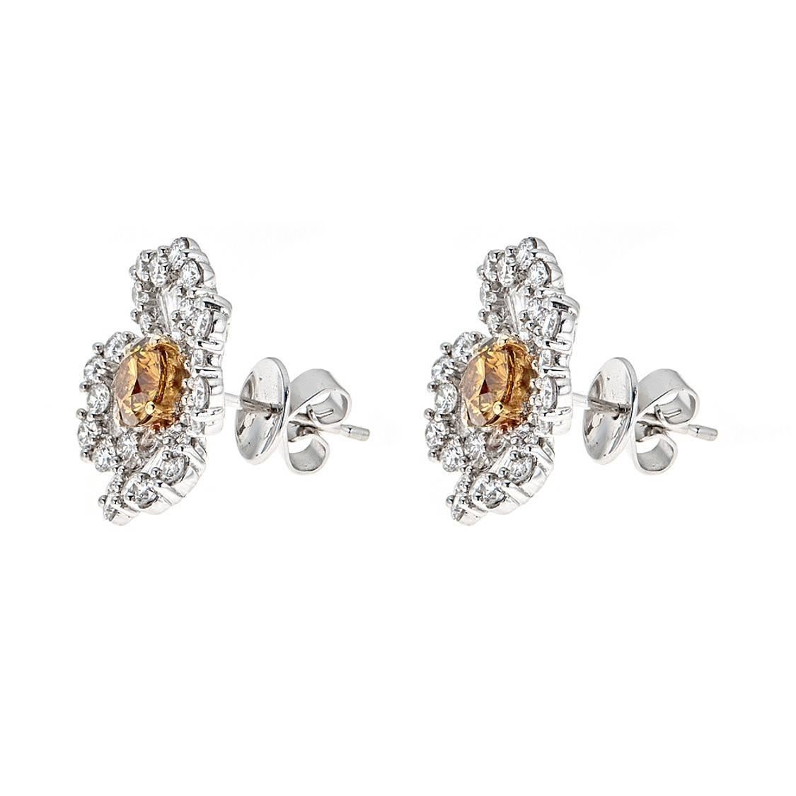 Round Cut 2.47 Carat Diamond and 1.08 Carat Brown Diamond White Gold Flower Stud Earrings For Sale