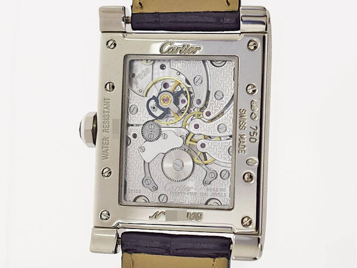 Brand:Cartier
Name:TANK A Vis LM
Ref.:W1534551
Material:750 18K WG White Gold,Leather Belt
Comes with:Cartier Case,Repair Certificate
Band length:17cm/6.69inch(Approx)
Band width:17mm/0.67inch(Approx)
Case