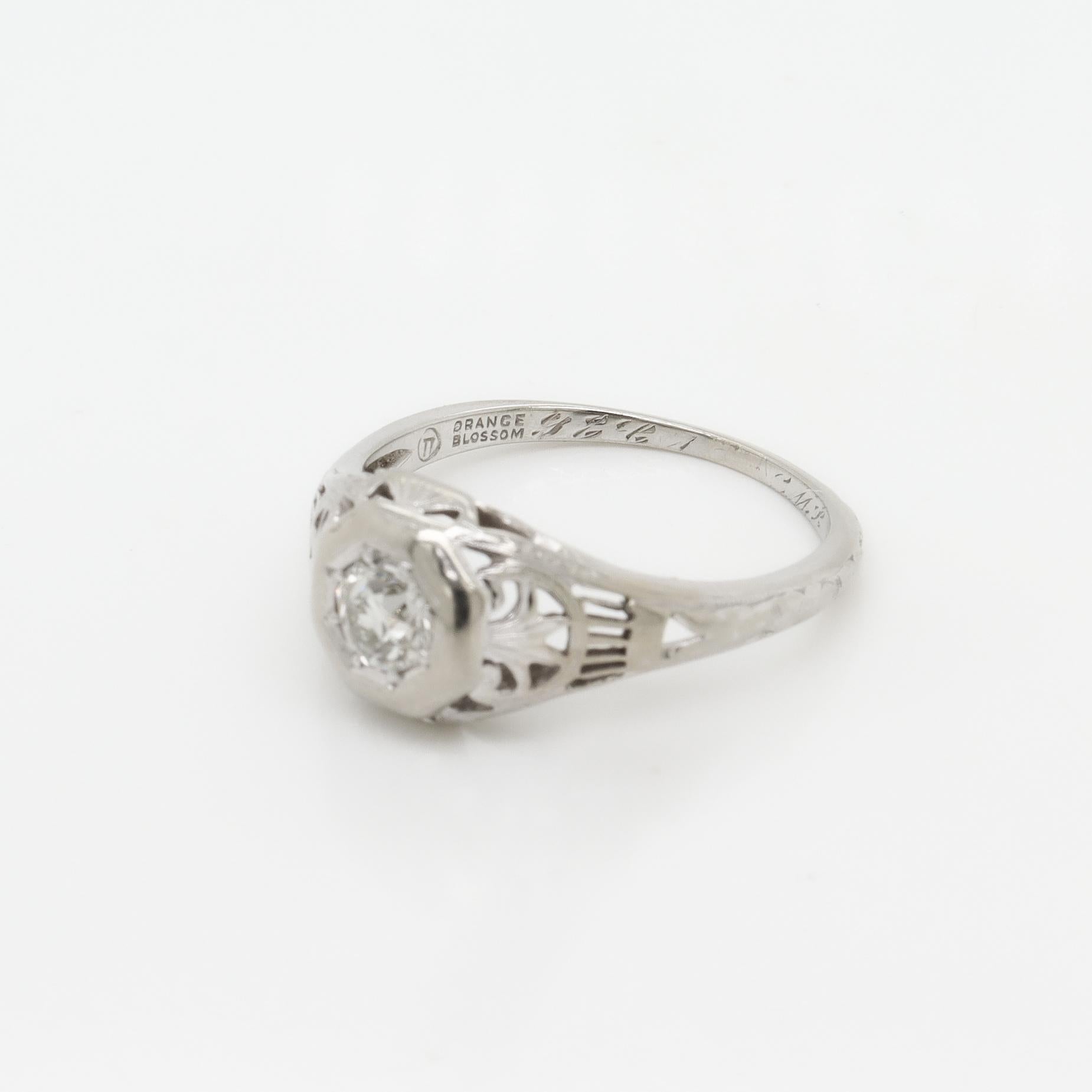 Bague de fiançailles Art Déco Traub Orange Blossom en or blanc et diamants, signée en vente 8