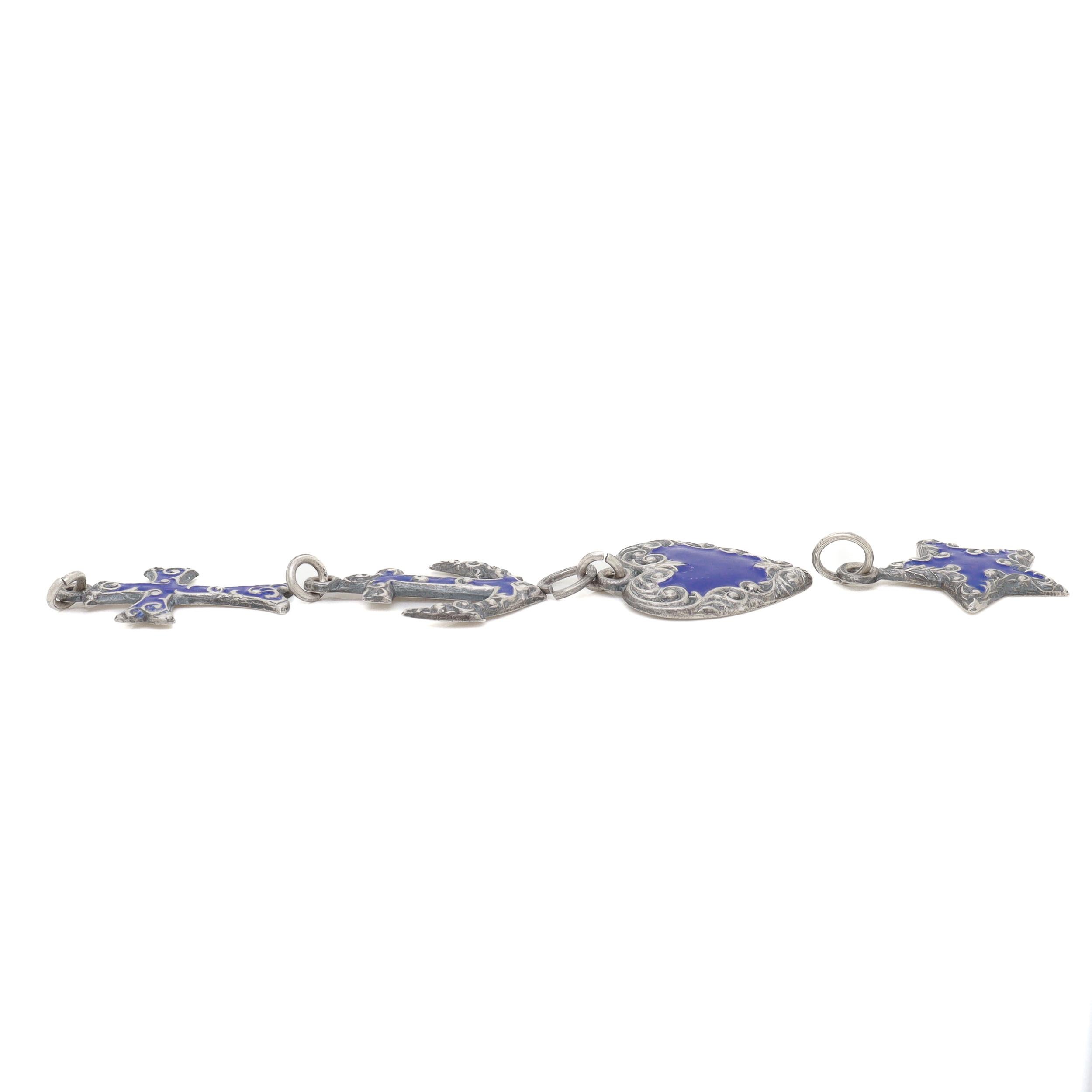 Set di 4 ciondoli / charms in argento e smalto blu di epoca edoardiana in vendita 4