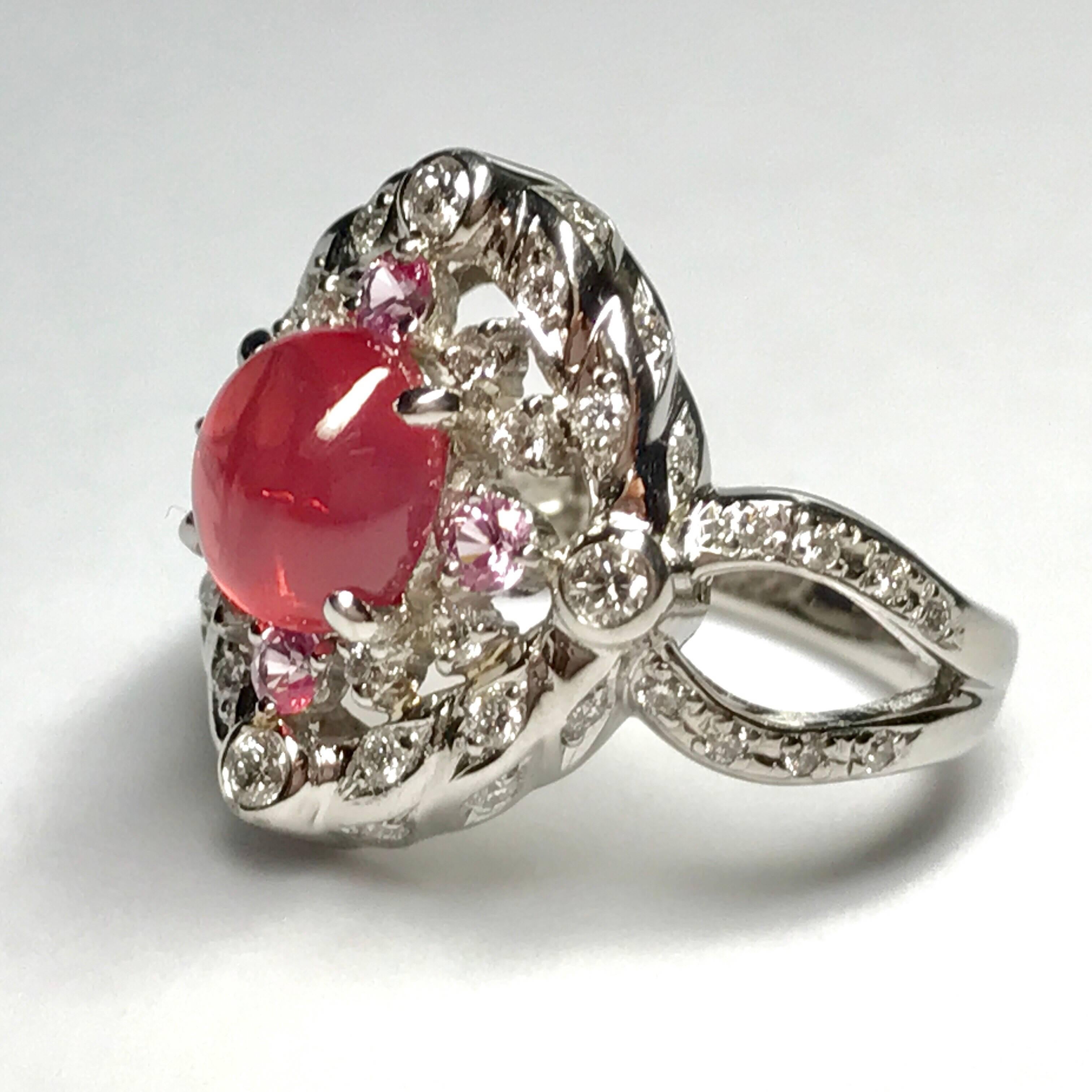 All buyers outside of Japan will receive -10% tax exemption from the list price. 
Please inquire for details.
Spinel : 2.43ct / Sapphires : 0.26ct / Diamonds : 0.51ct
Approximate Size of the center stone : L7.7mm W7mm D4mm
Size : JP 13.5 / US7 / EU