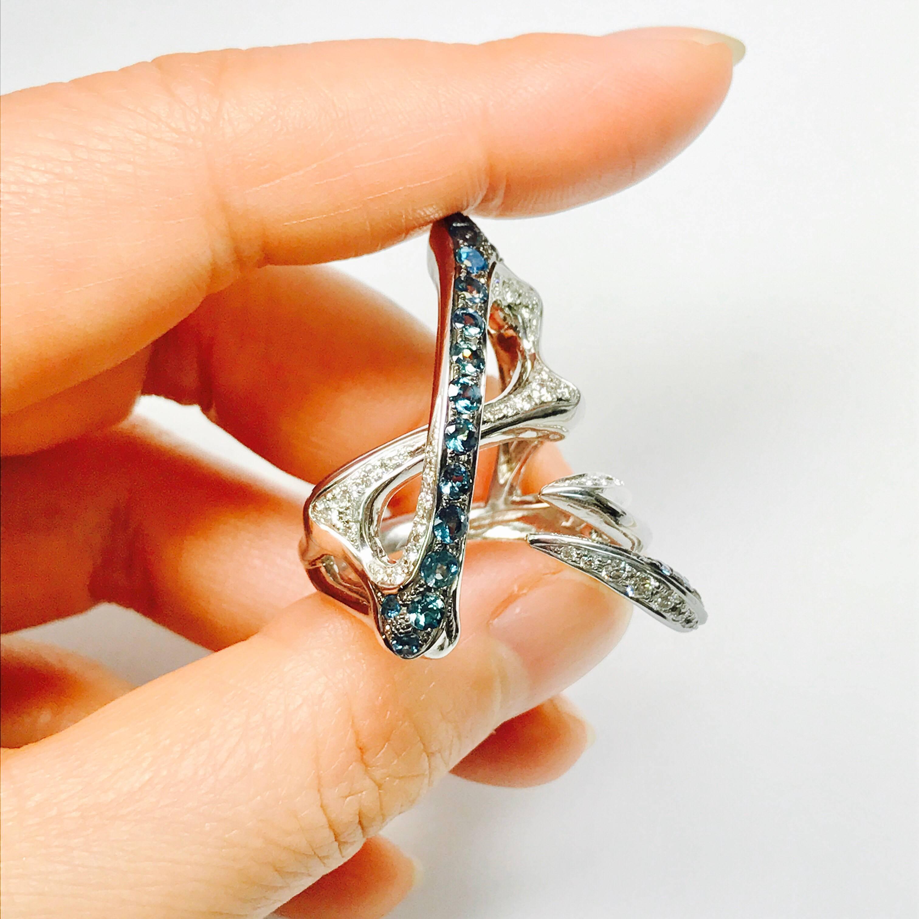 Latreia by Mana Matsuzaki Alexandrite Diamond Unisex Ring in 18 Karat WG For Sale 6