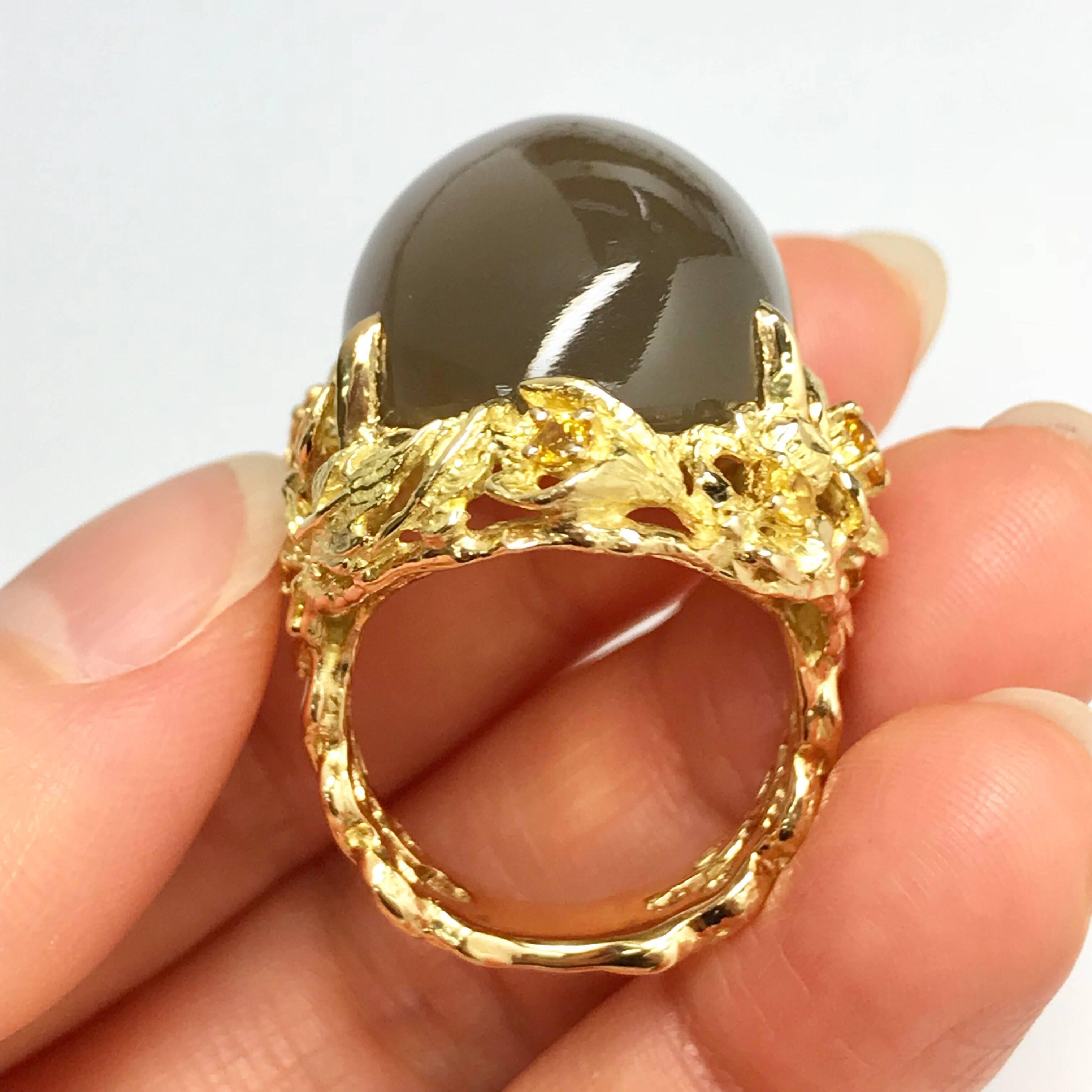 Matsuzaki 45 Carat Oval Moonstone Yellow Sapphire K18YG Floral Ring In New Condition For Sale In Tokyo, JP