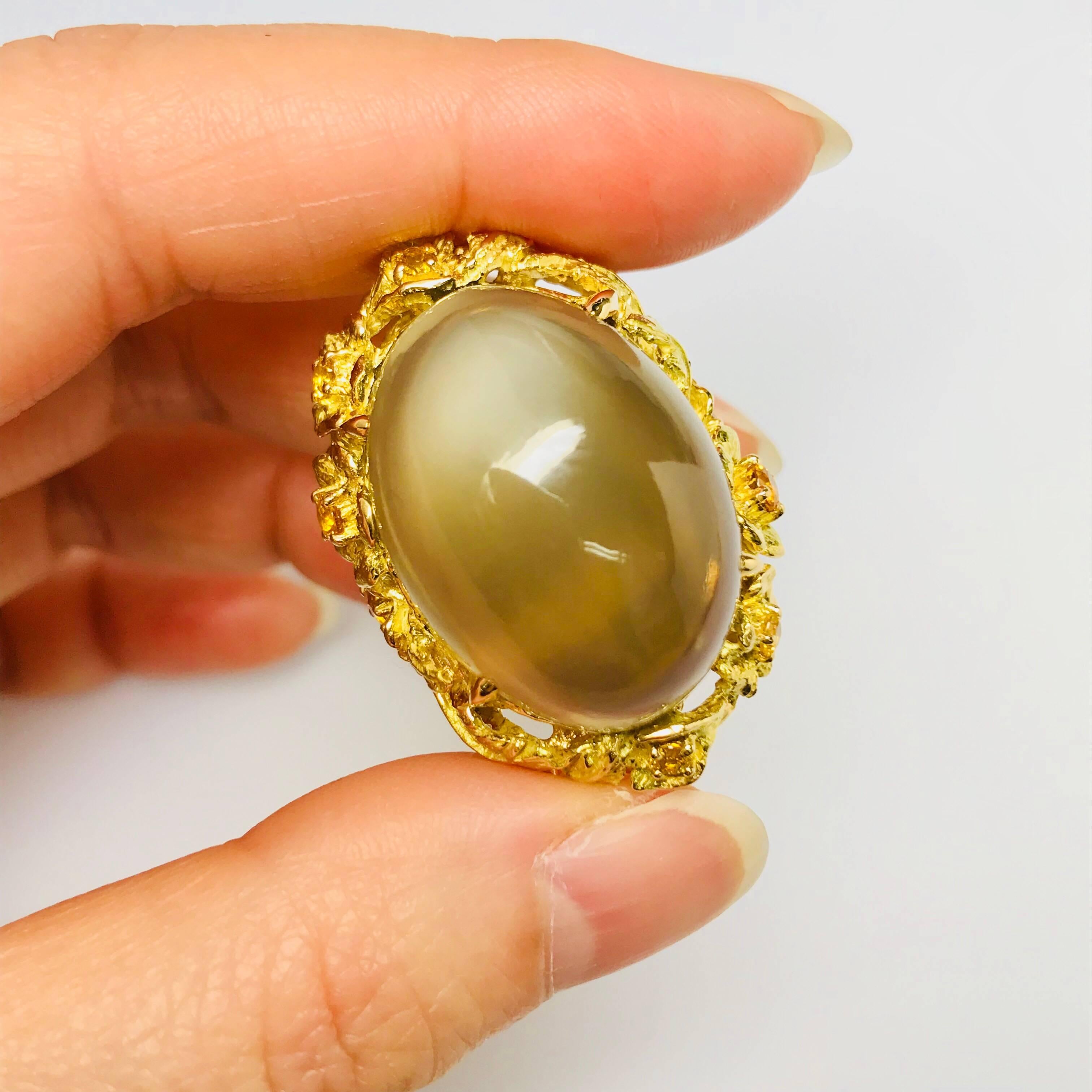 Matsuzaki 45 Carat Oval Moonstone Yellow Sapphire K18YG Floral Ring For Sale 2