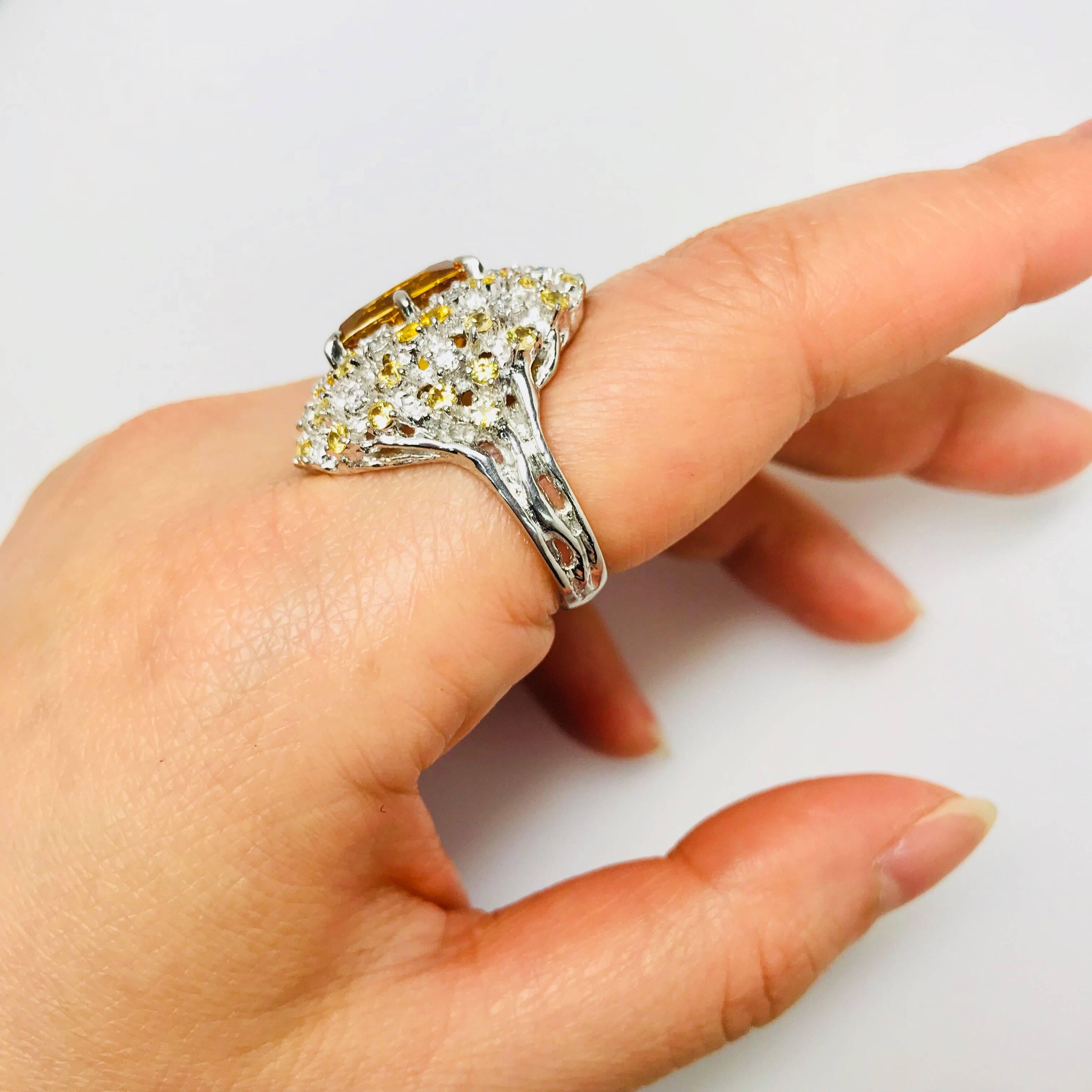 Matsuzaki 6.90 Carat Yellow Sapphire White Diamond Platinum Cluster Ring For Sale 3