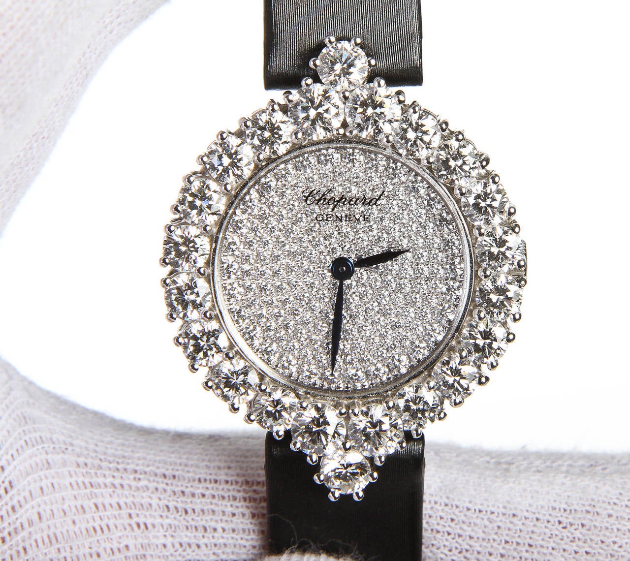 Contemporary Chopard Lady's White Gold Diamond Wristwatch