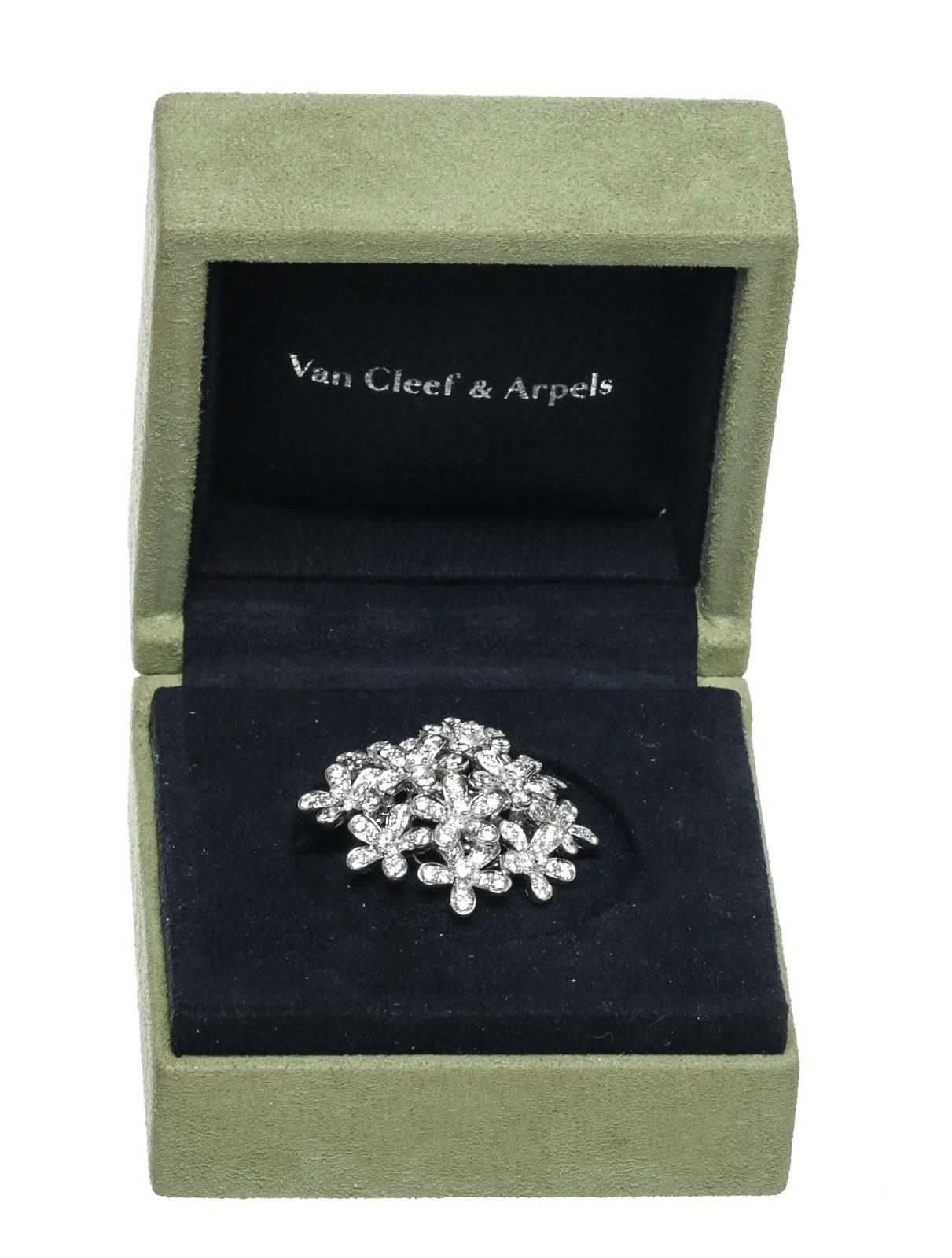 Van Cleef & Arpels Diamond Gold Socrates Bouquet Ring  For Sale 4