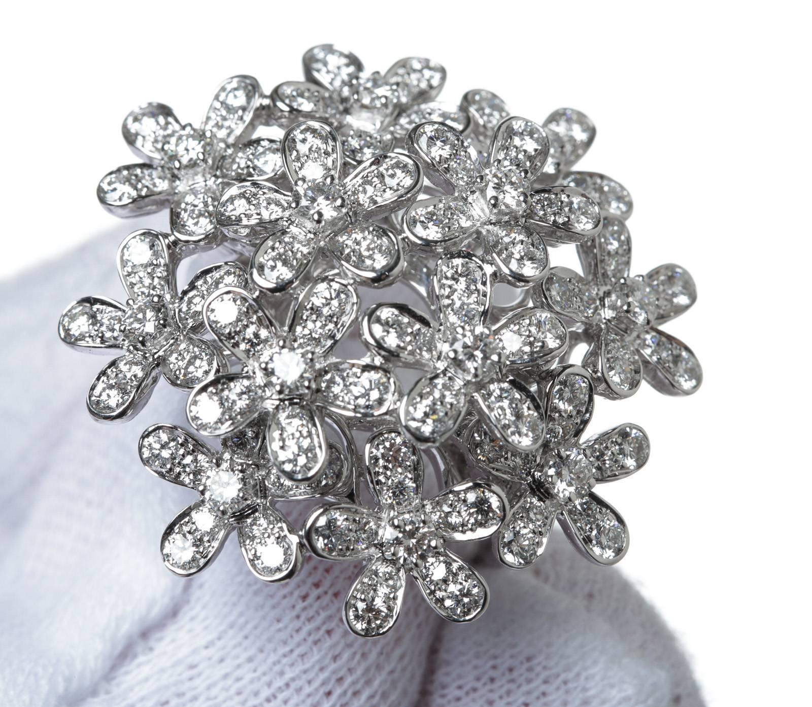 Van Cleef & Arpels Diamond Gold Socrates Bouquet Ring  For Sale 3