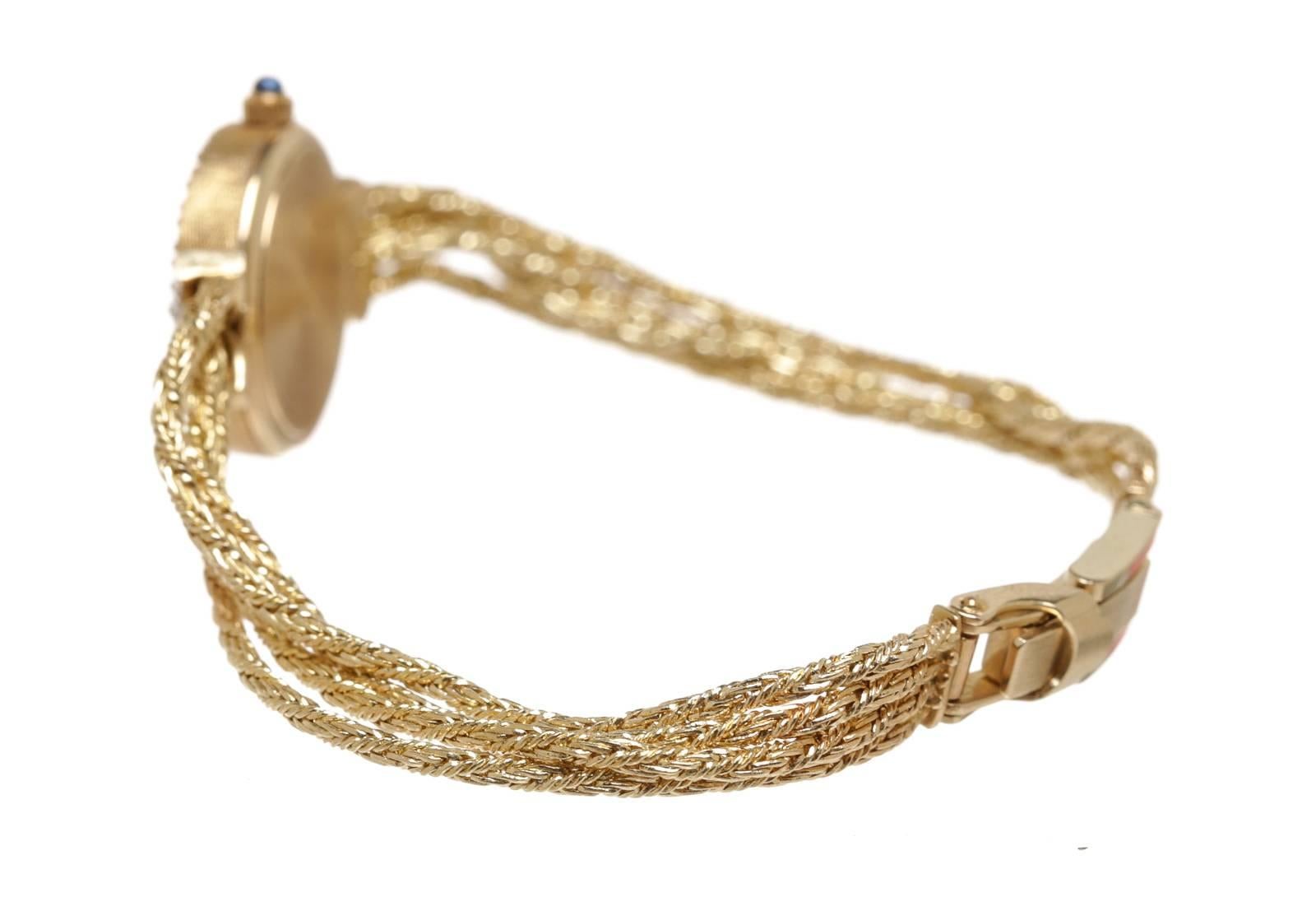 Designer: Andere
Art:
Siehe
Bedingung:
Aus Vorbesitz in sehr gutem Zustand - geringe Abnutzung
Farbe:
Gold
MATERIAL:
Metall
Abmessungen:
Länge: 6,75