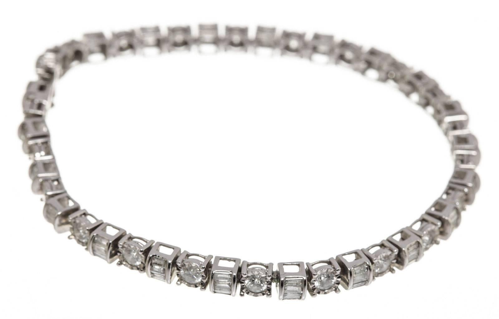 Women's Diamond Gold Baguette Bracelet For Sale