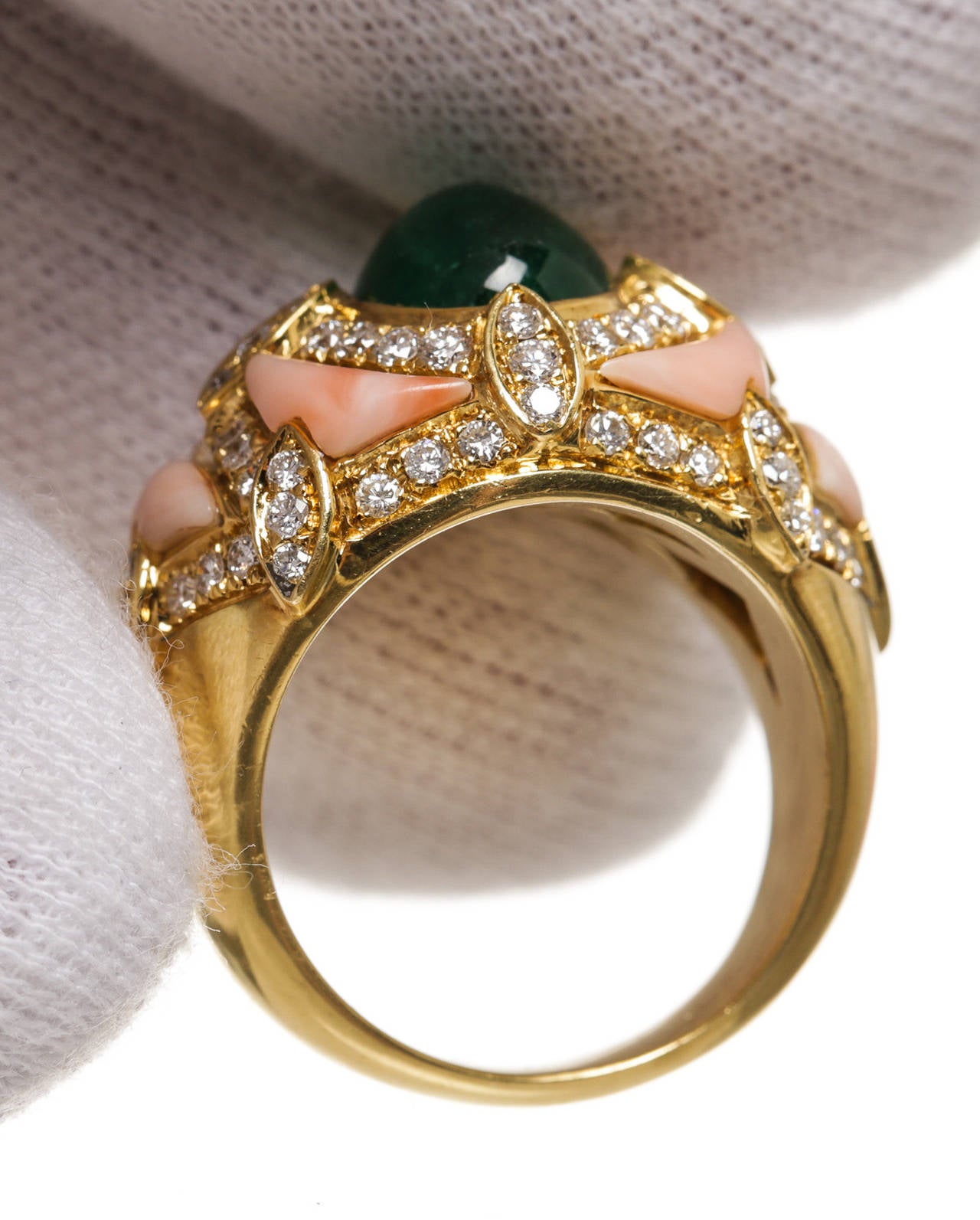 Cabochon Emerald Diamond Gold Dome Ring In Excellent Condition For Sale In Corona Del Mar, CA