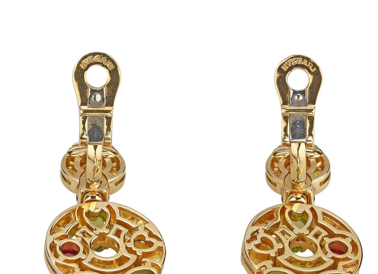 If you are looking for a pair of earrings that are truly going to shock and awe the crowd, look no further than this amazing Bulgari Astrale earrings. These earrings are from the Cerchi Collection have been crafted from 18k yellow gold. These
