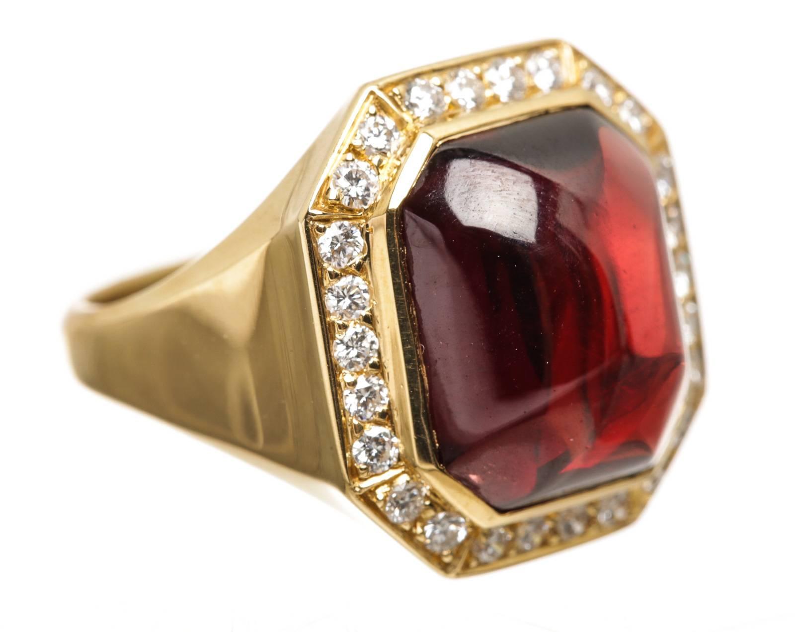 cabochon garnet Pave Diamond gold Cocktail ring For Sale 1