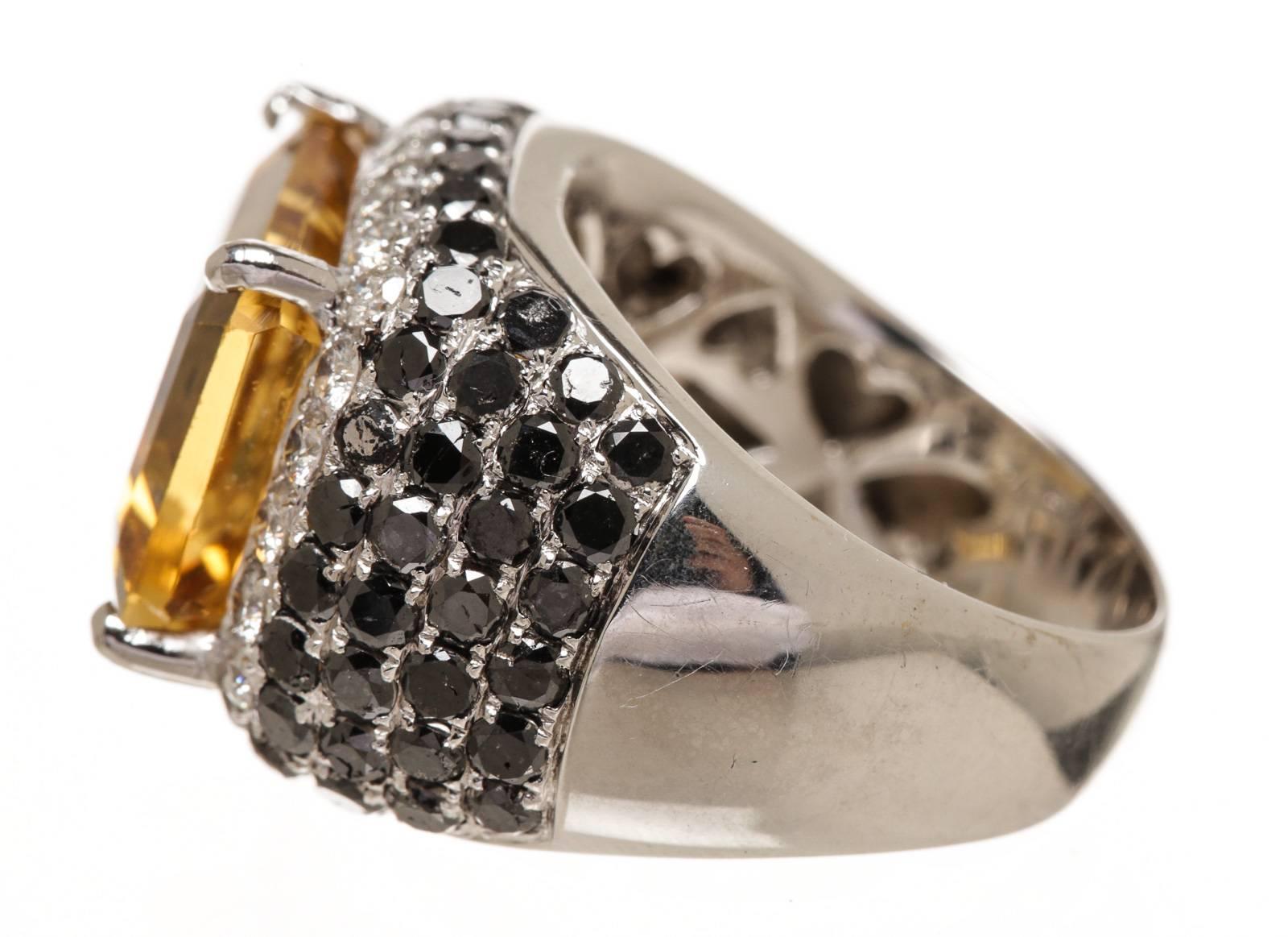 Citrine Diamond Gold Ring In Good Condition For Sale In Corona Del Mar, CA
