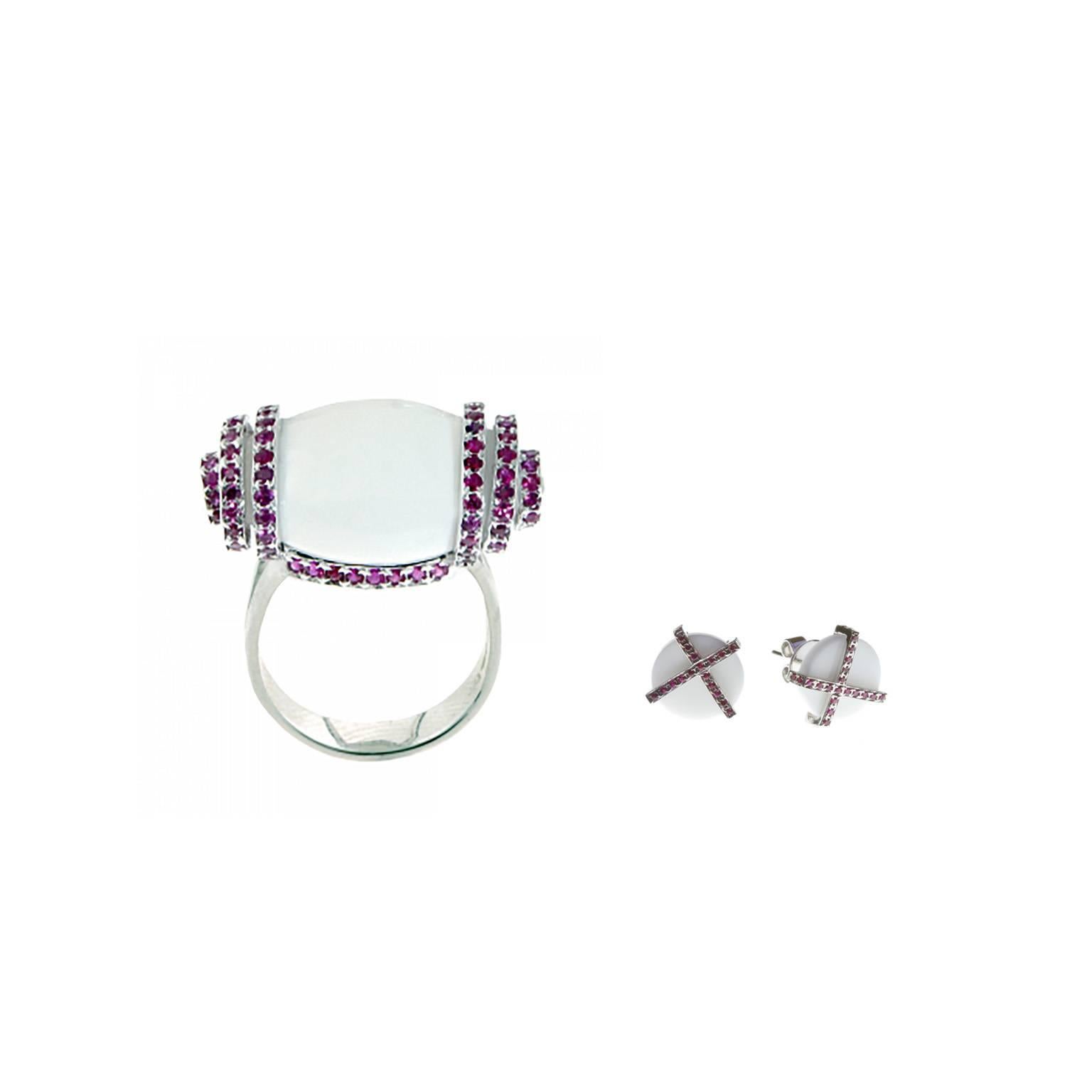 Youmna Fine Jewellery 18 Karat White Gold, Agate & Rubies Ring and Earrings Set For Sale