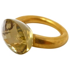 Citrine and 18 Karat Yellow Gold Cocktail Ring Citrine and 18 Karat Yellow Gold Cocktail Ring