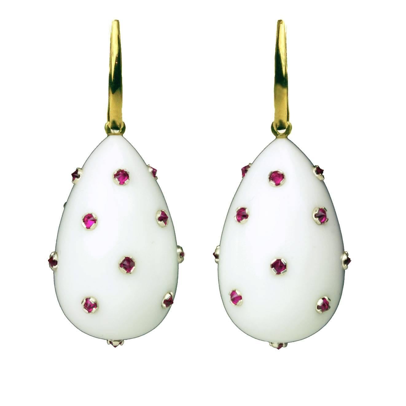 Ark Design, White Agate, Rubies and Gold Drop Earrings For Sale