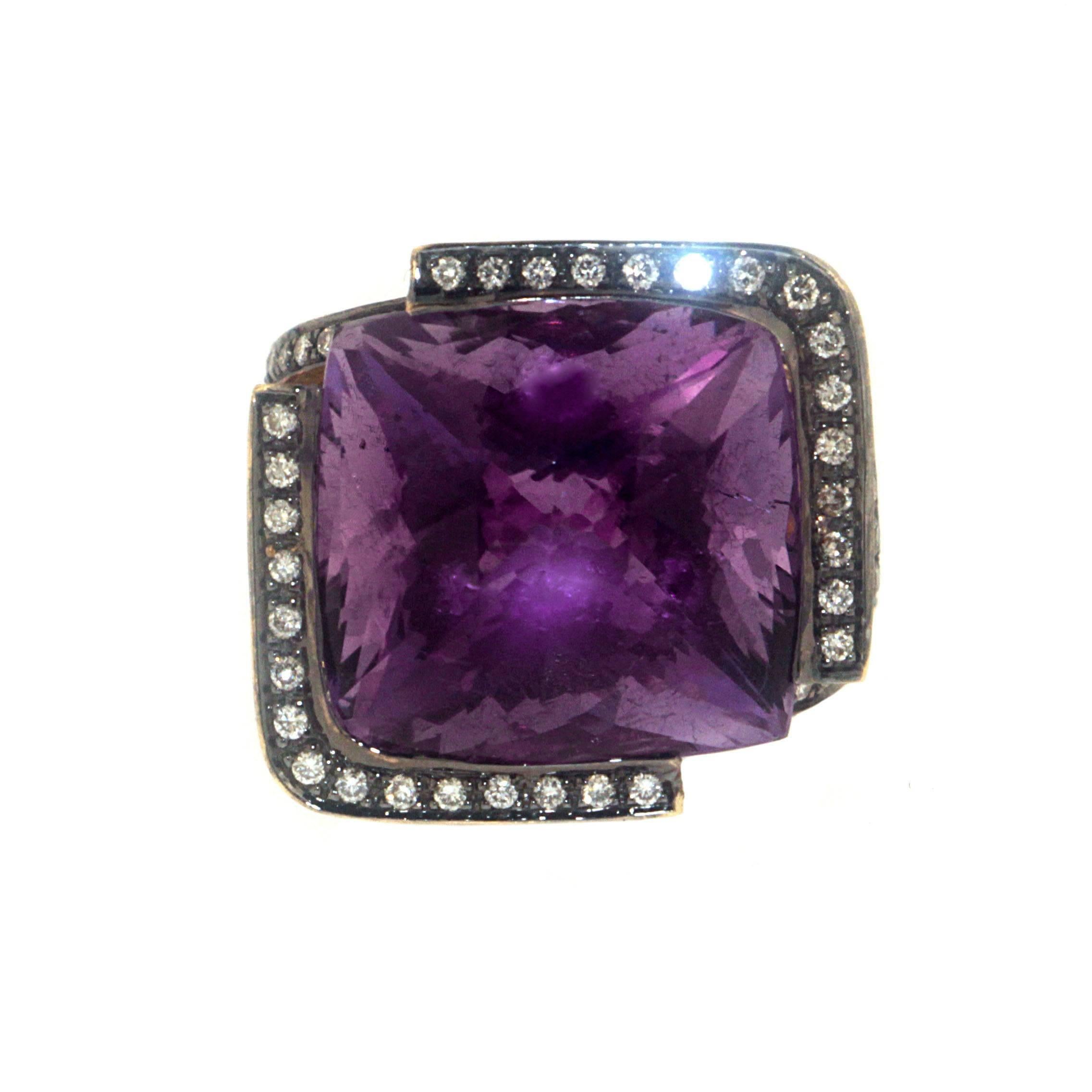 Some say a skyward bridge awaits our stroll to complete harmony with nature. One thing is certain, this jewelry ascension will result in a personal utopia.

Presenting the Utopia ring, a Zorab Creation. Bathed in a majestic 20.13 carats of amethyst