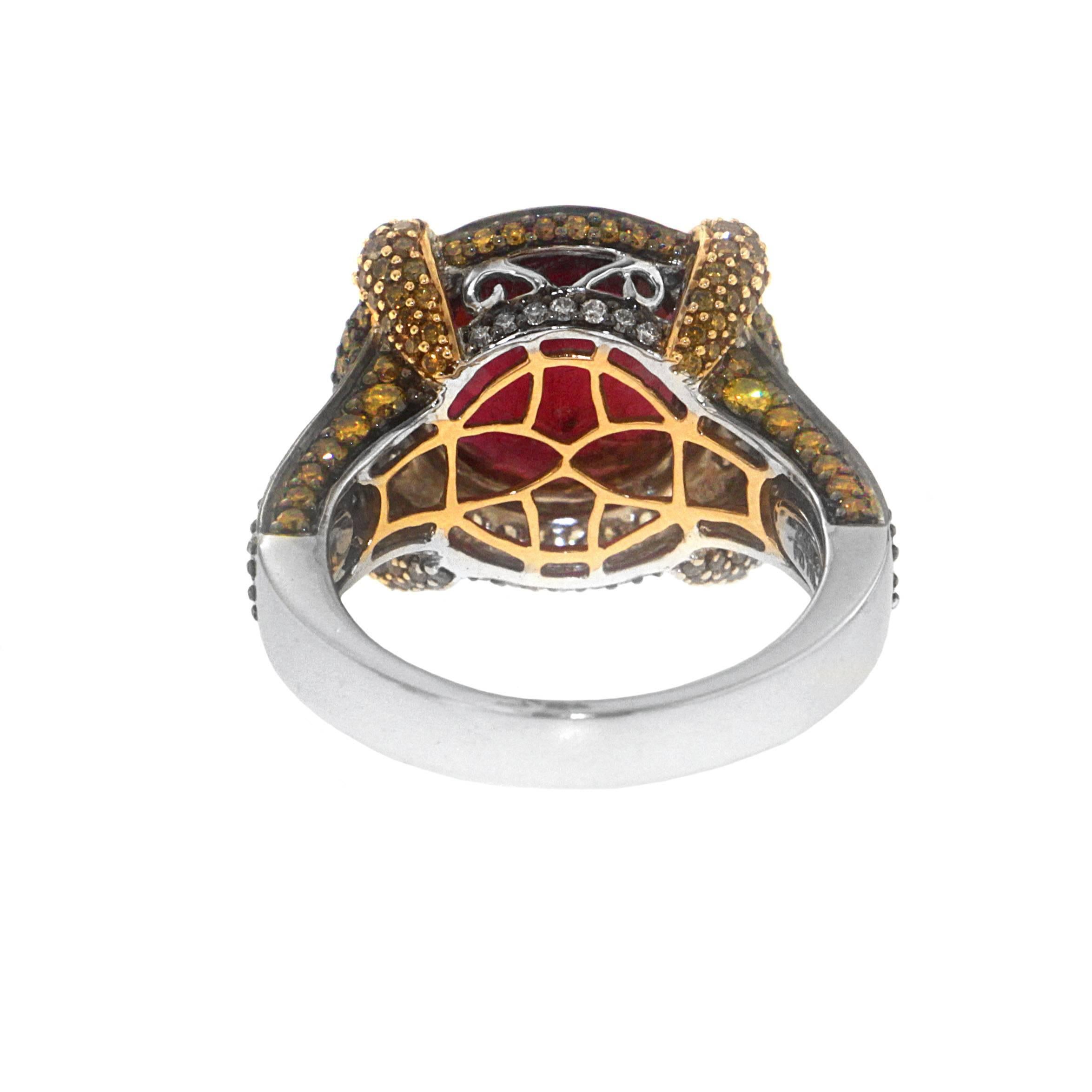 Zorab Creation Rubelit mit gelben und weißen Diamanten Gold-Cocktailring im Zustand „Neu“ im Angebot in San Diego, CA