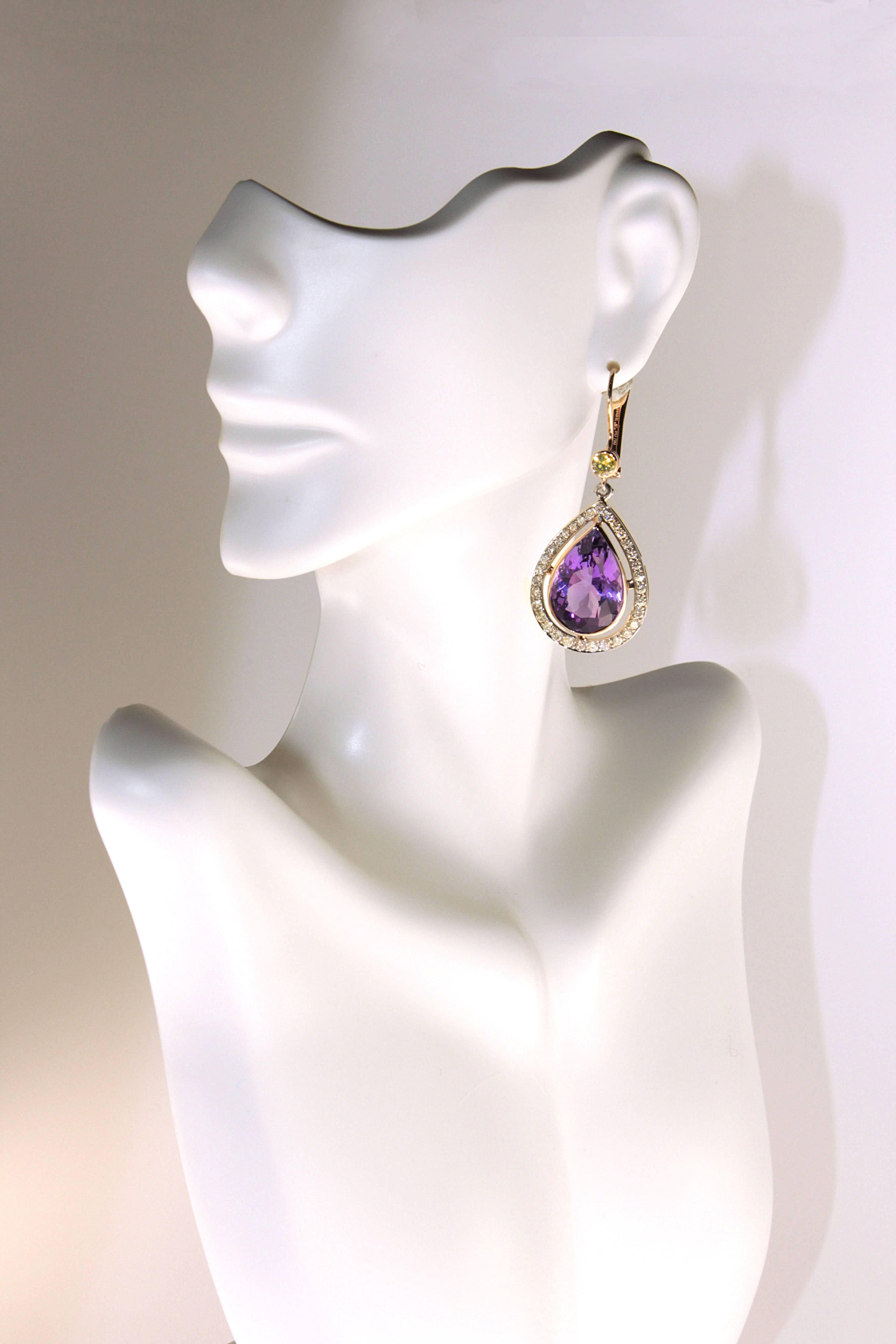 Victorian Dignita Earrings, a Zorab Creation For Sale