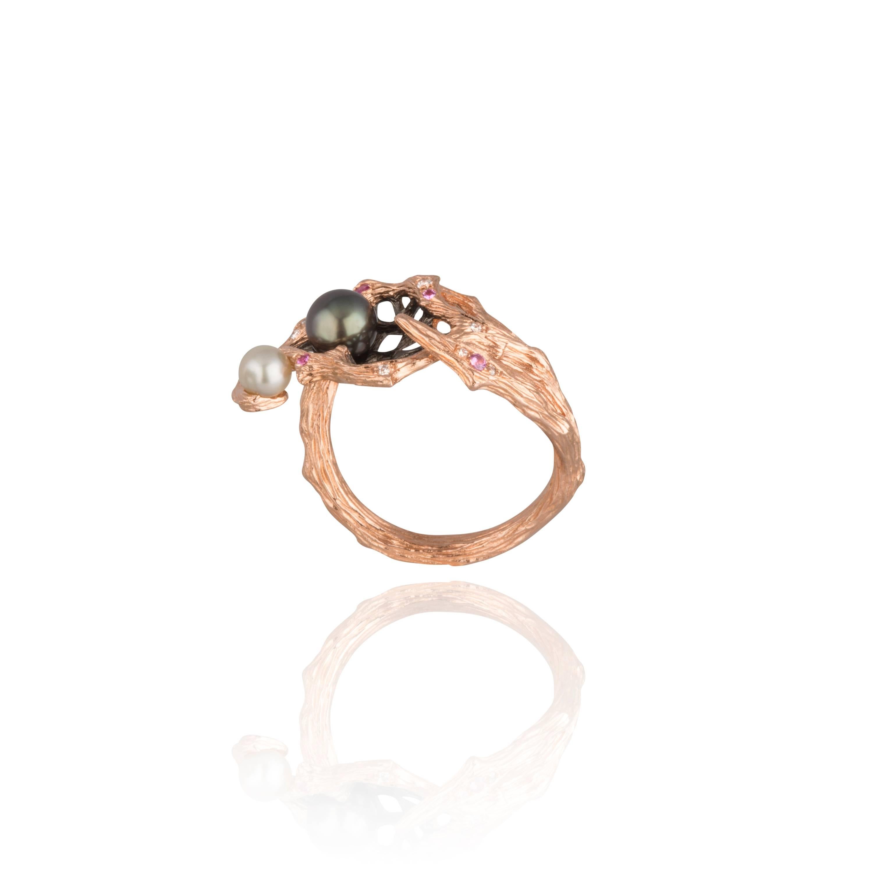 18 Karat Rose Gold Keshi Pearl, Sapphire and Diamond Statement Ring In New Condition For Sale In Hong Kong, APAC - East Asia