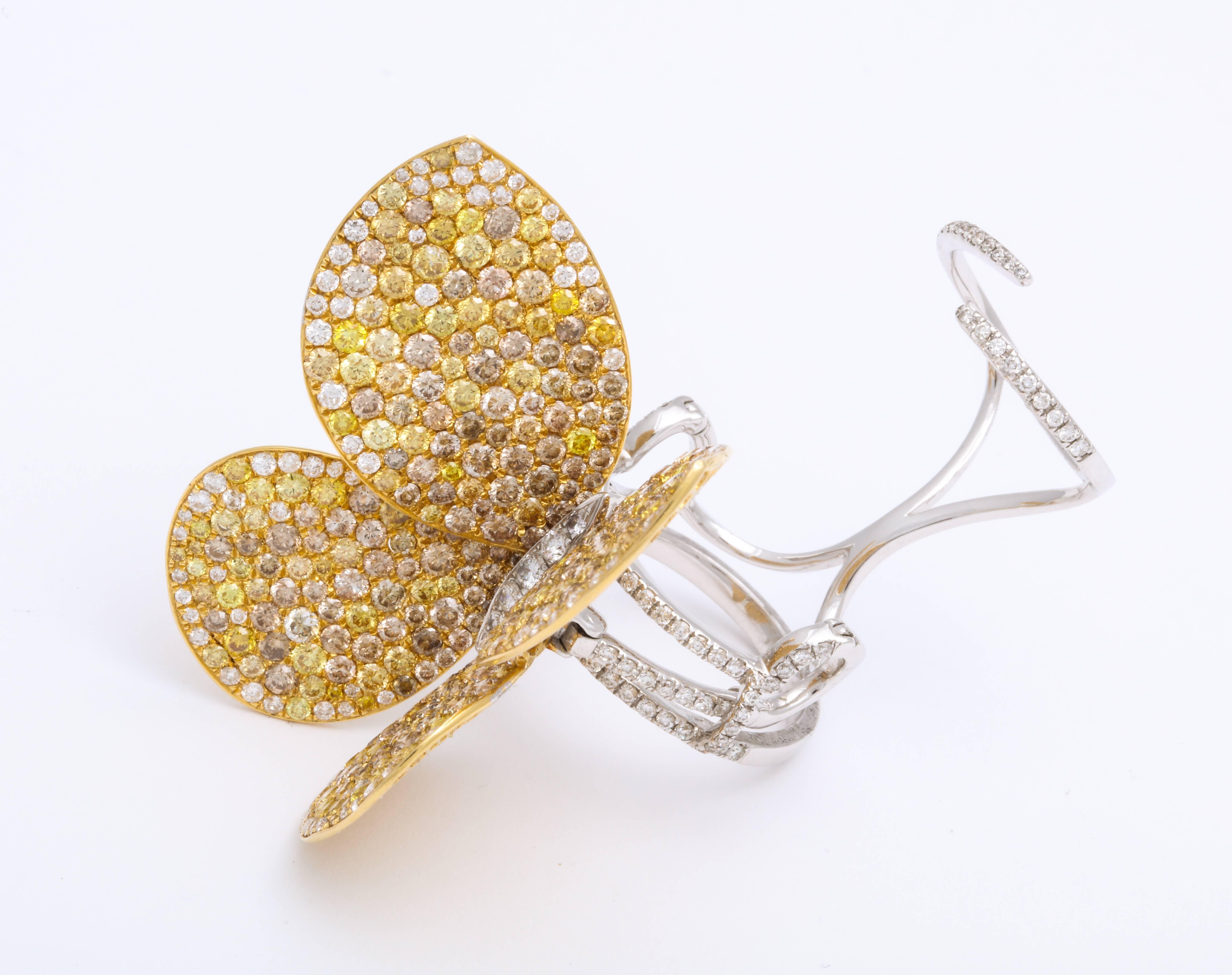 Round Cut Yellow Gold and Diamond Articulating Butterfly Cocktail Ring For Sale