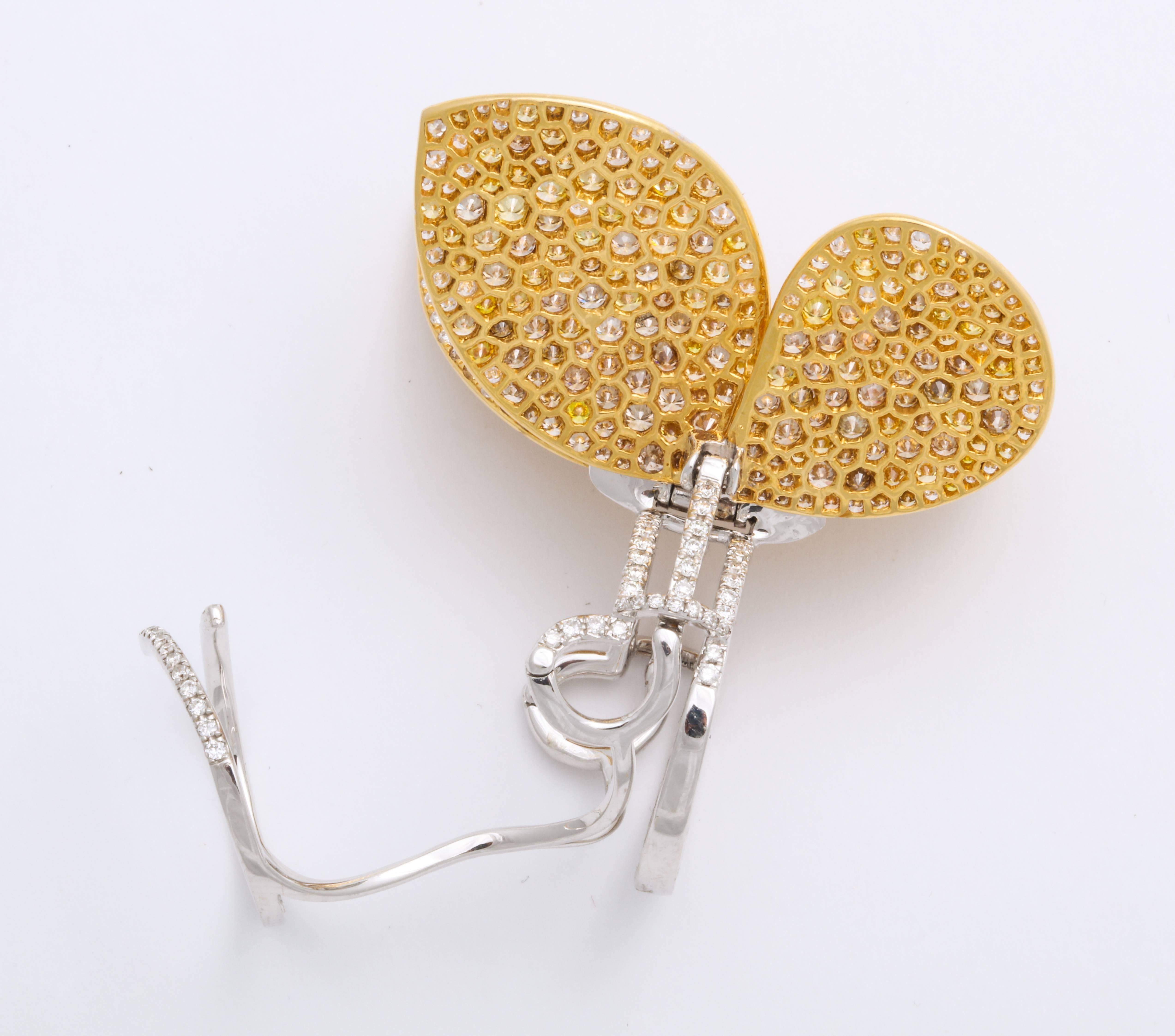 Women's Yellow Gold and Diamond Articulating Butterfly Cocktail Ring For Sale