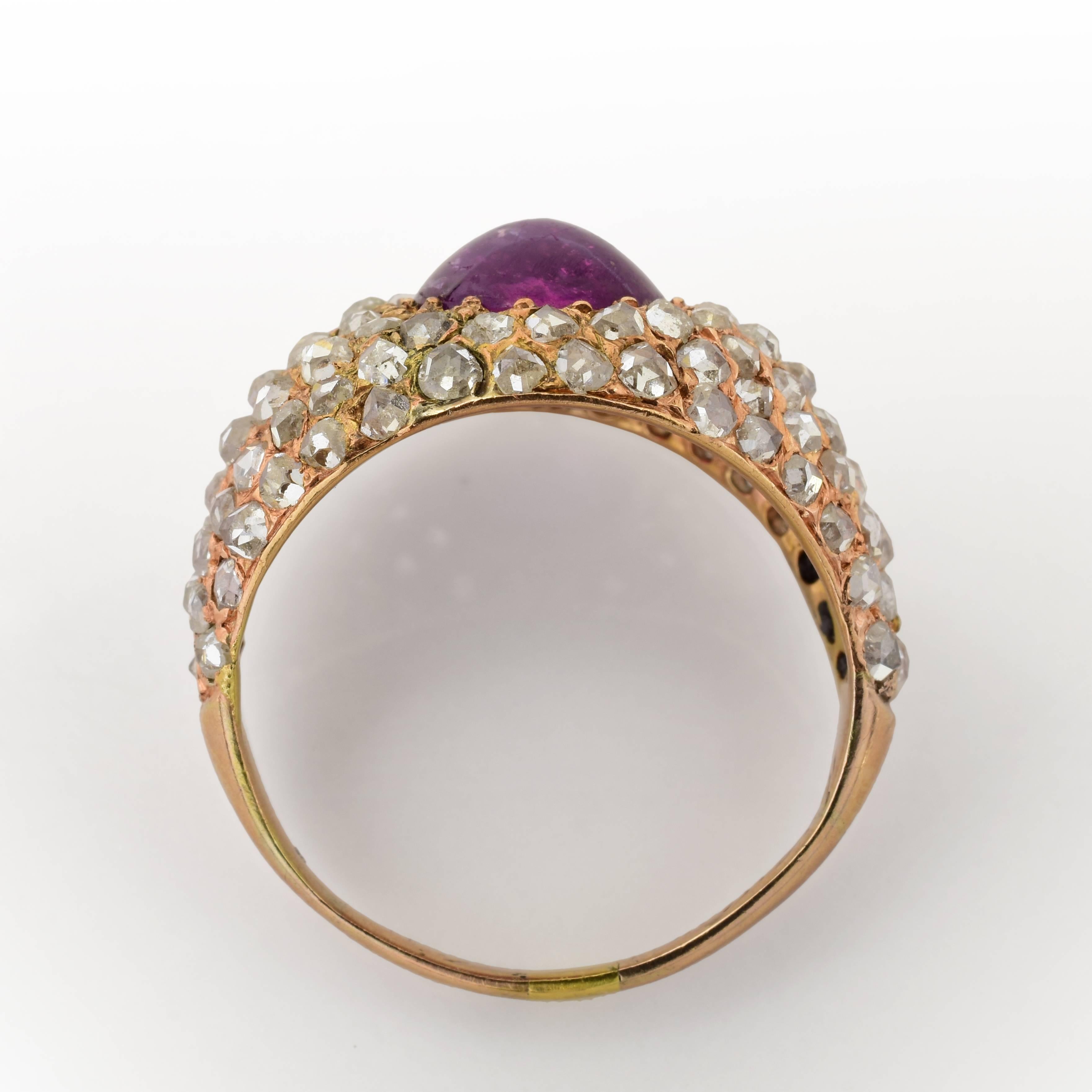 Victorian Era Cabochon Ruby Diamond Gold Ring In Fair Condition In Los Angeles, CA